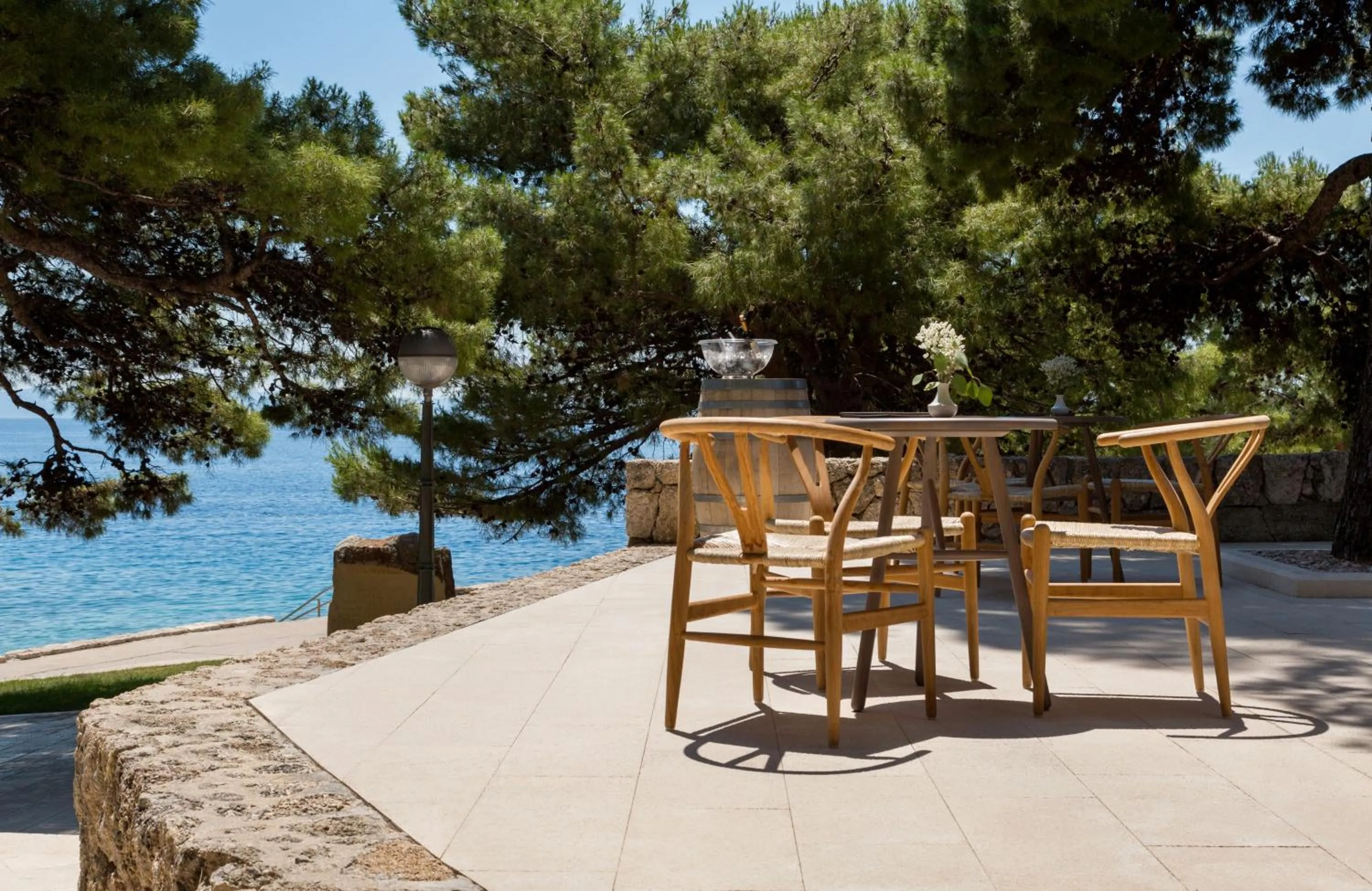 Restaurant/places to eat in Bluesun Hotel Soline