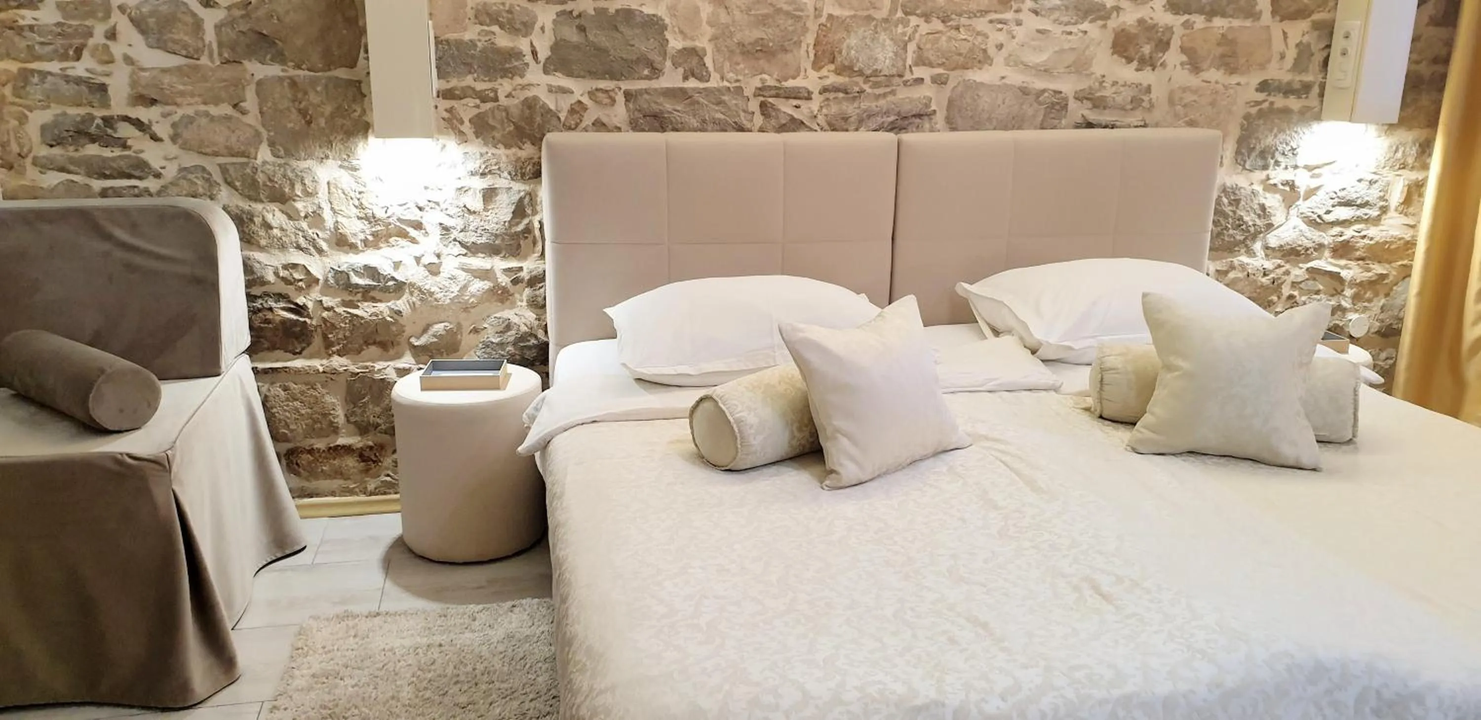 Bed in Authentic Luxury Rooms