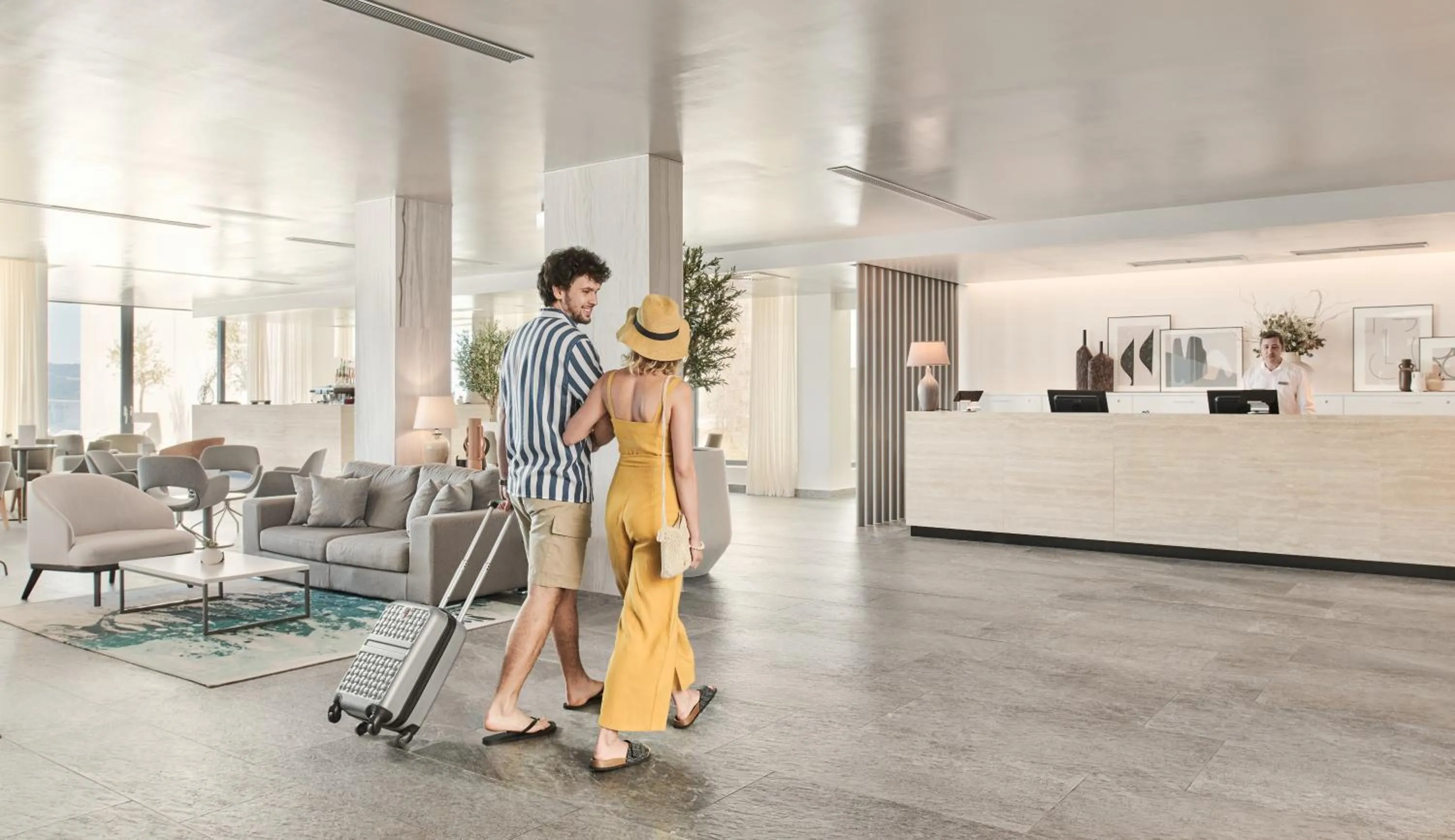 Lobby or reception in Bluesun hotel Berulia