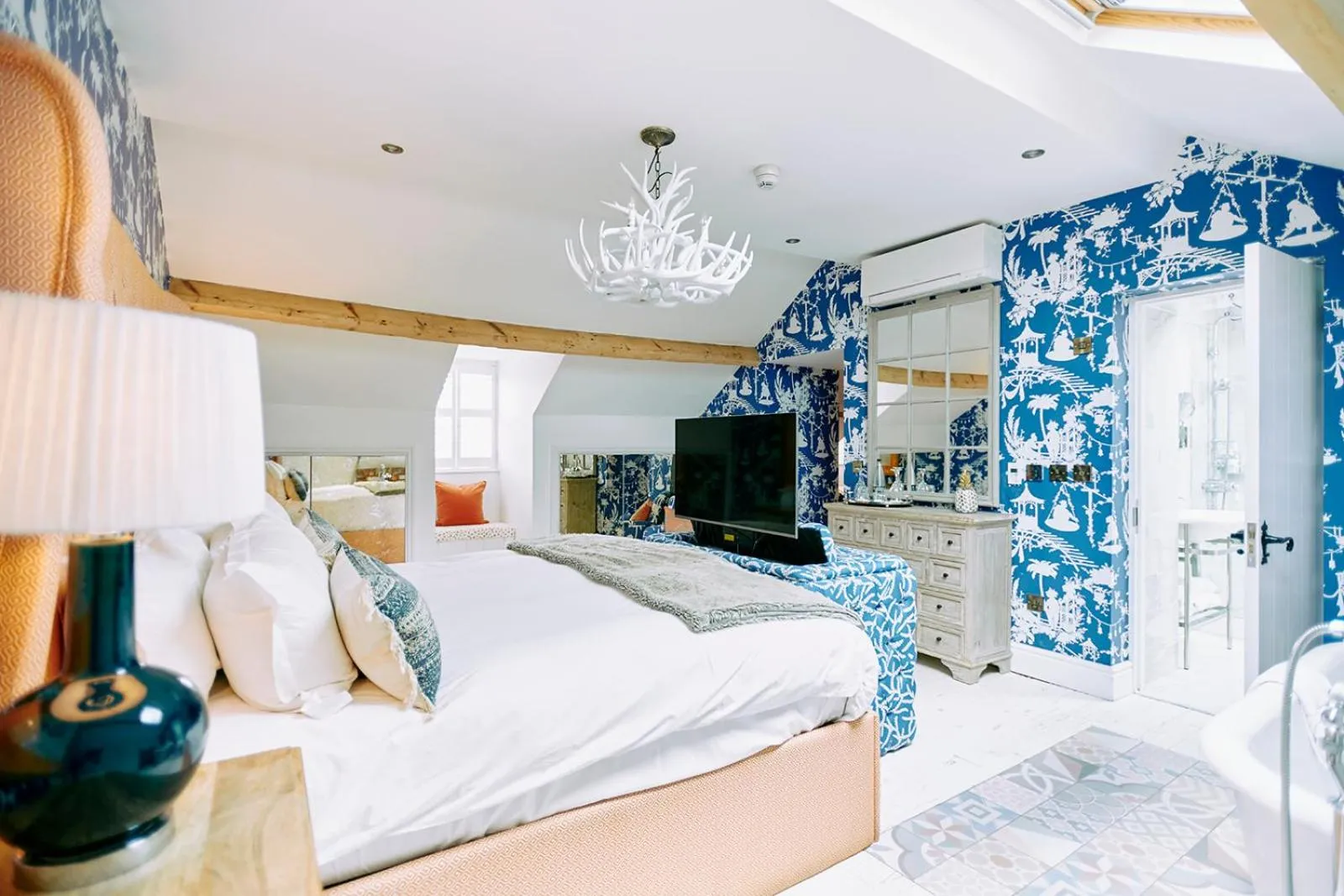 Bed in The Swan Hotel and Spa