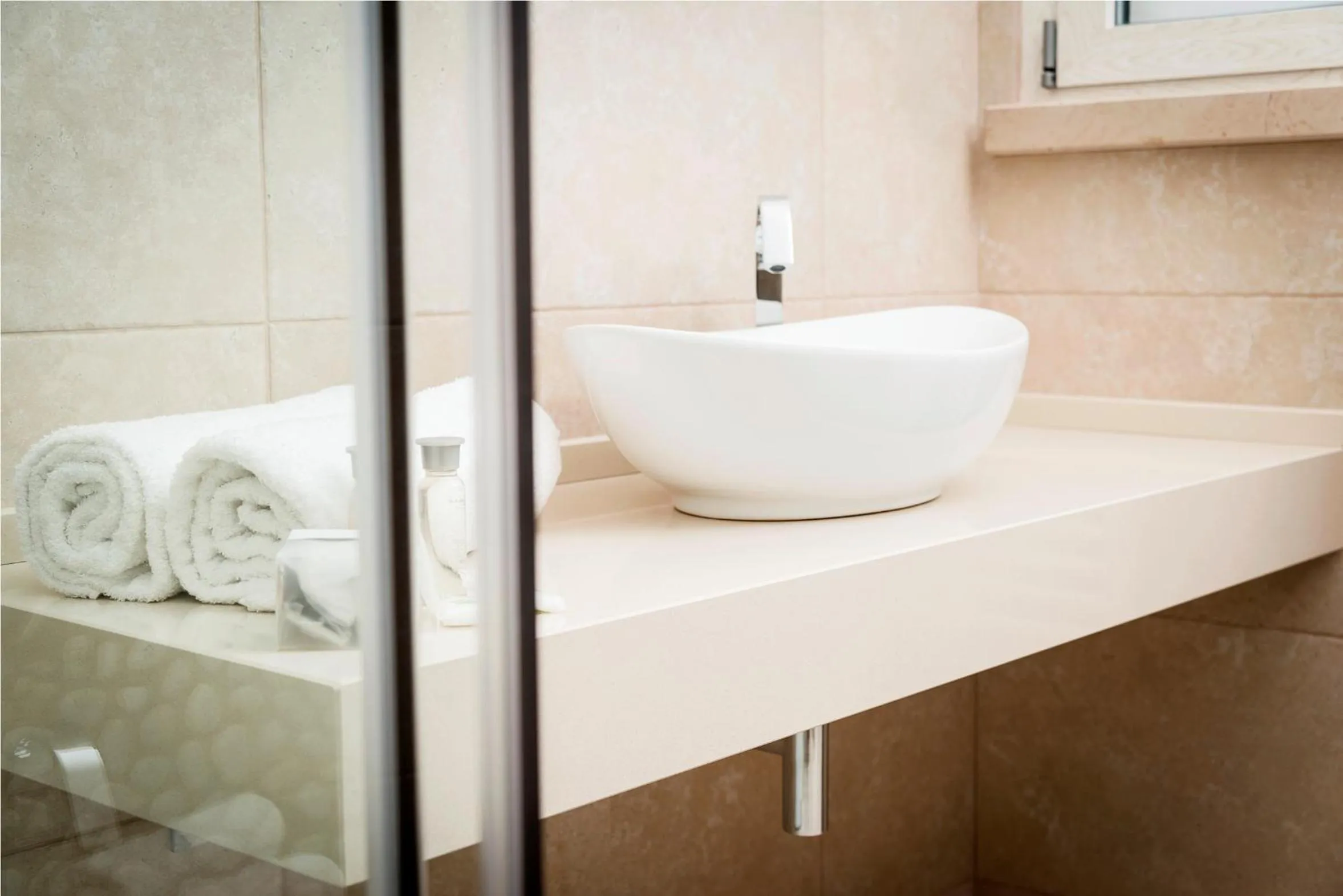 Bathroom in Masseria Muntibianchi AgriResort Restaurant & SPA