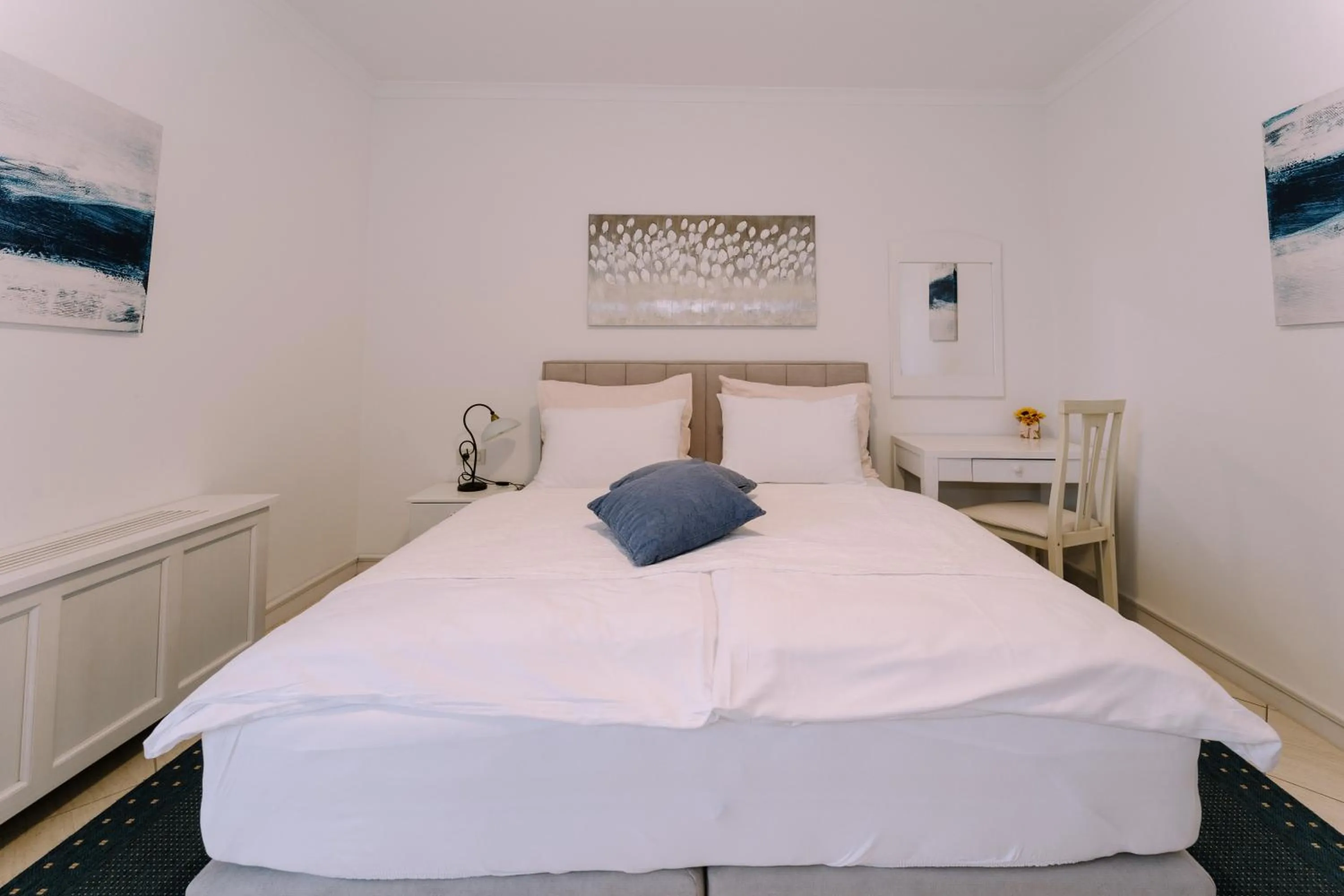 Bed in Hotel Abalone