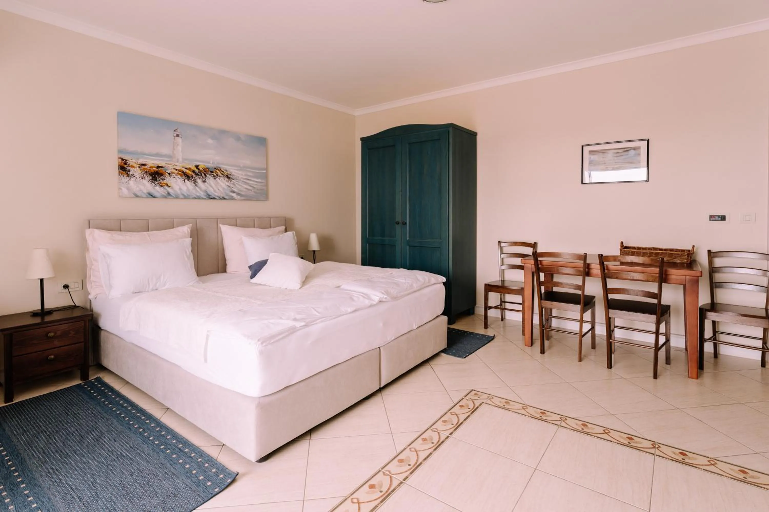 Bed in Hotel Abalone