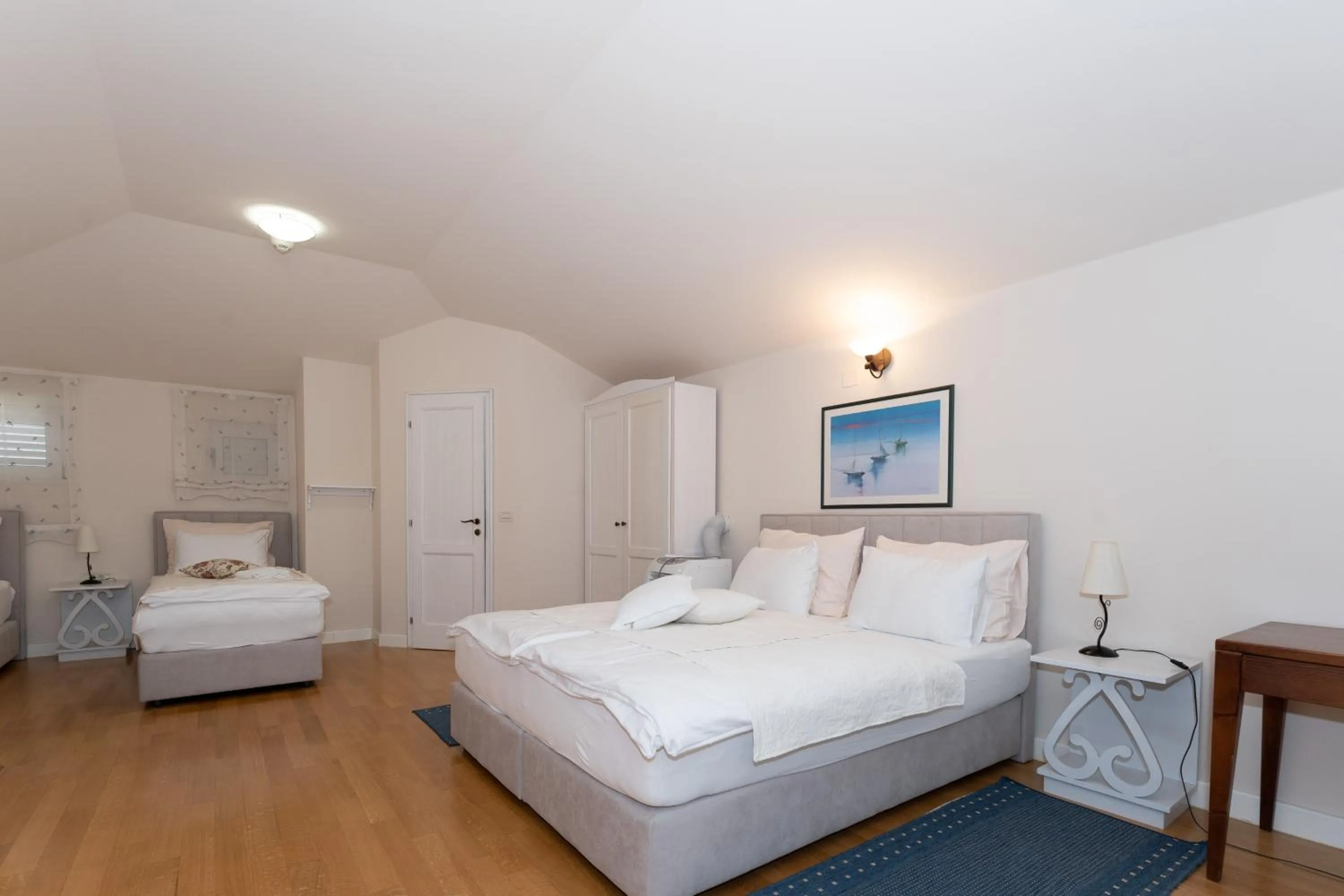 Bed in Hotel Abalone