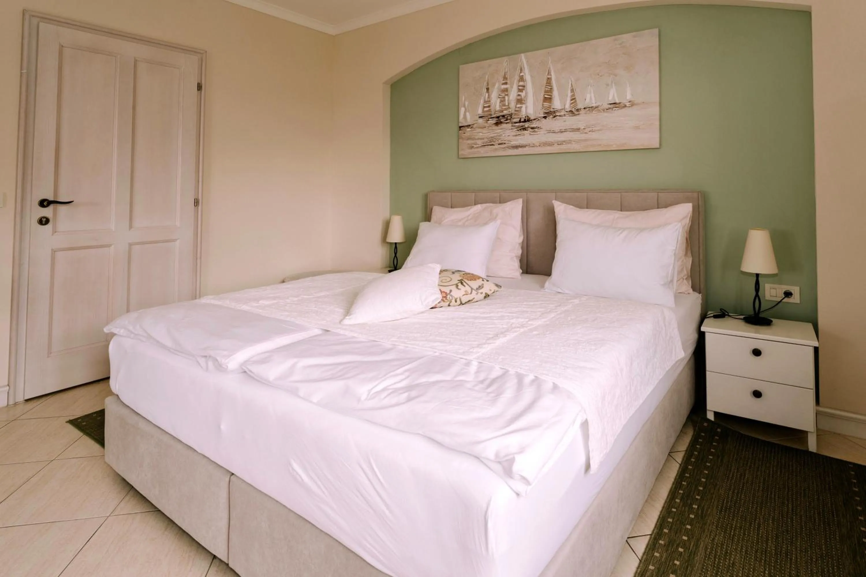 Bed in Hotel Abalone