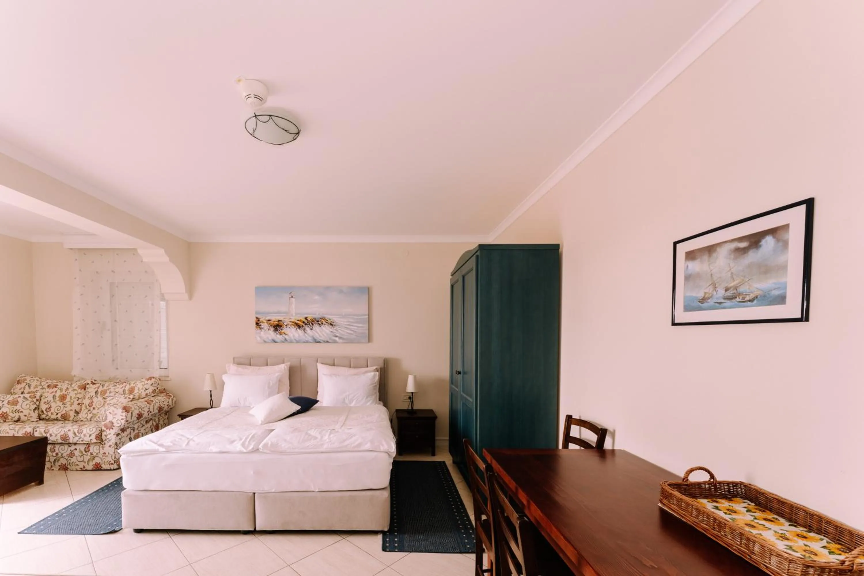 Bed in Hotel Abalone