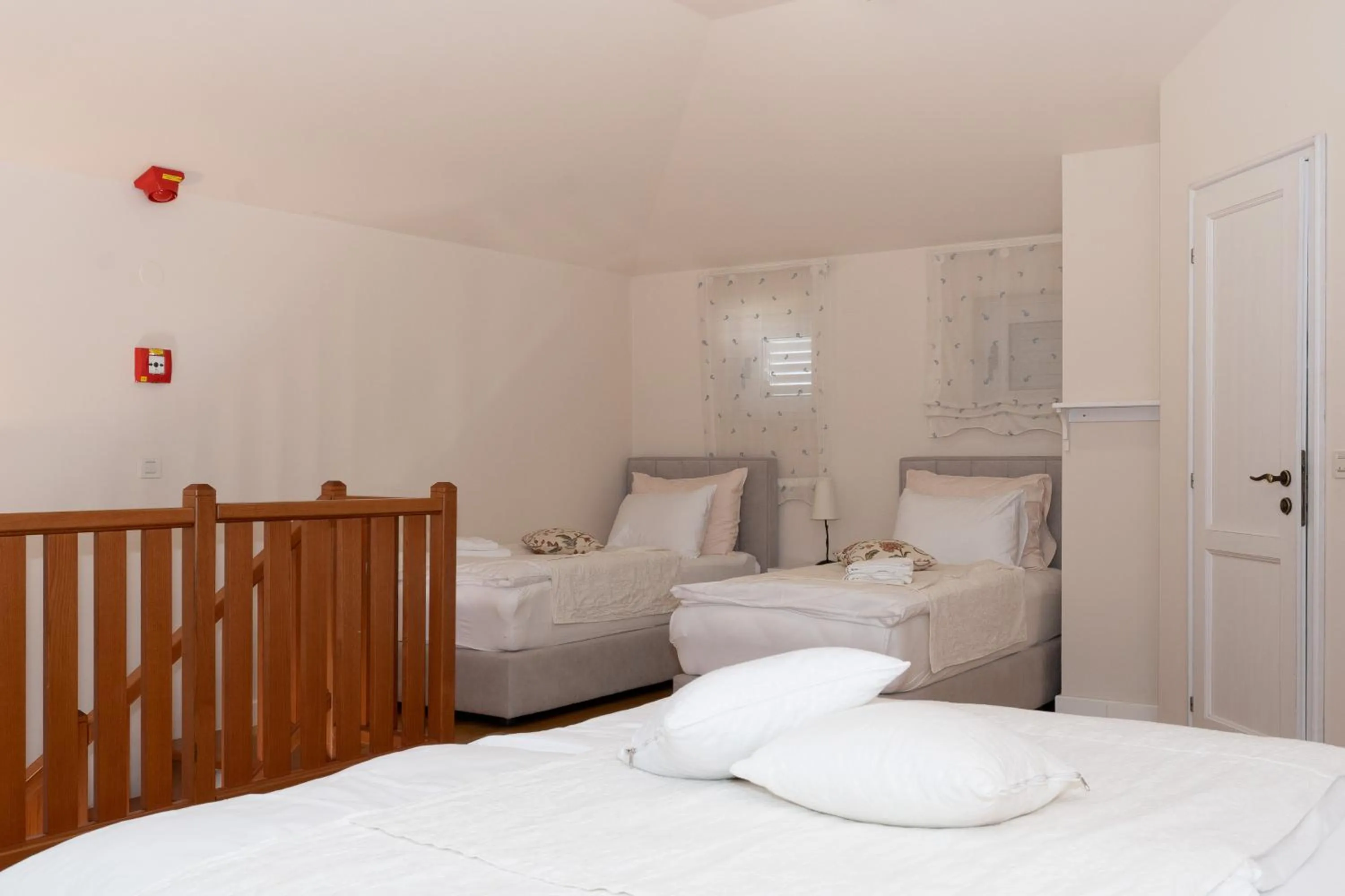 Bed in Hotel Abalone