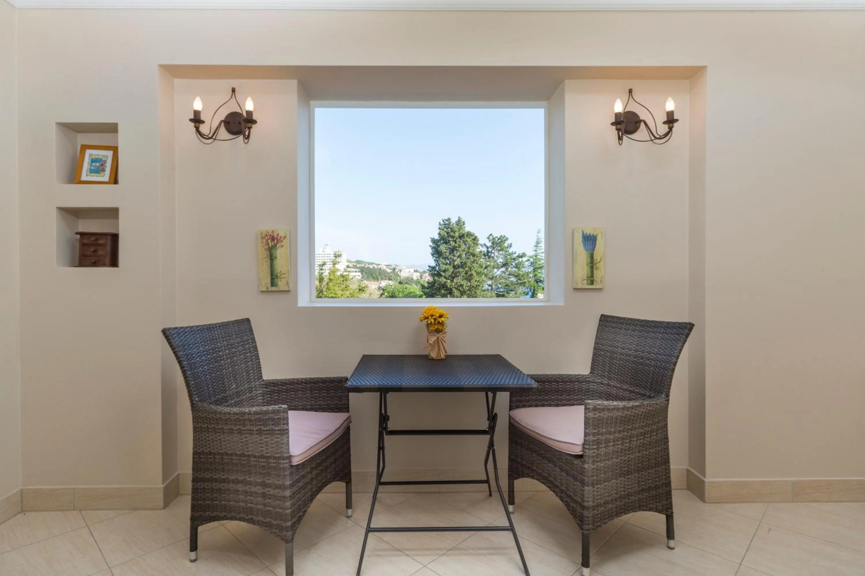 Seating area in Hotel Abalone
