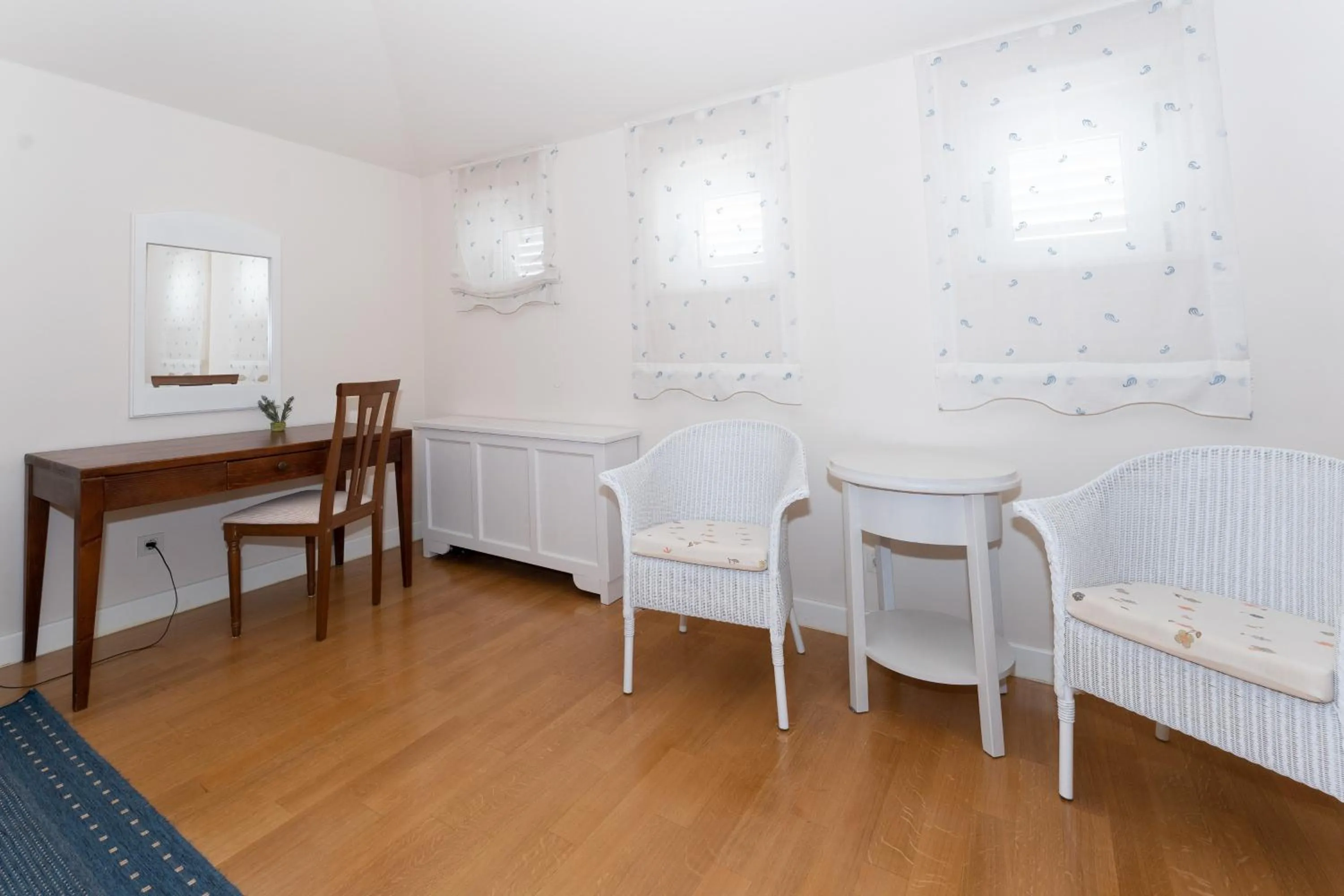 Seating area in Hotel Abalone