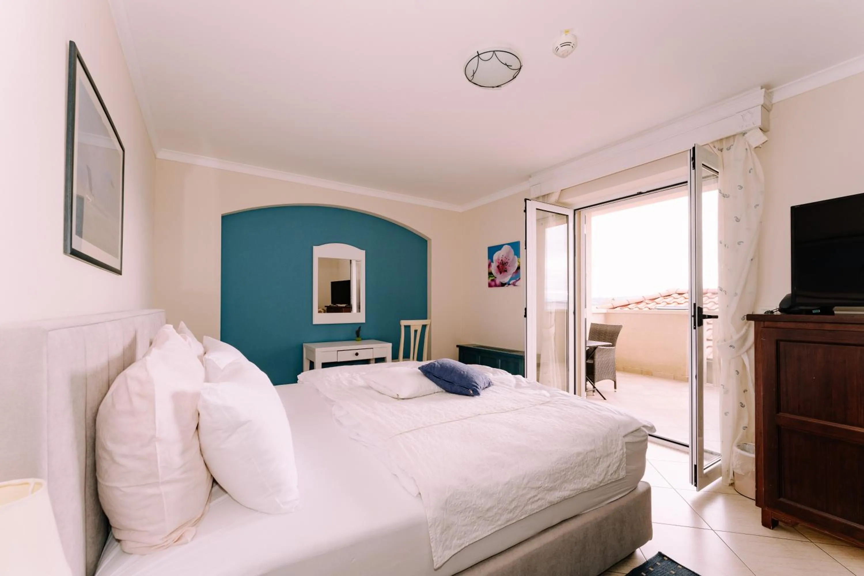 Bed in Hotel Abalone