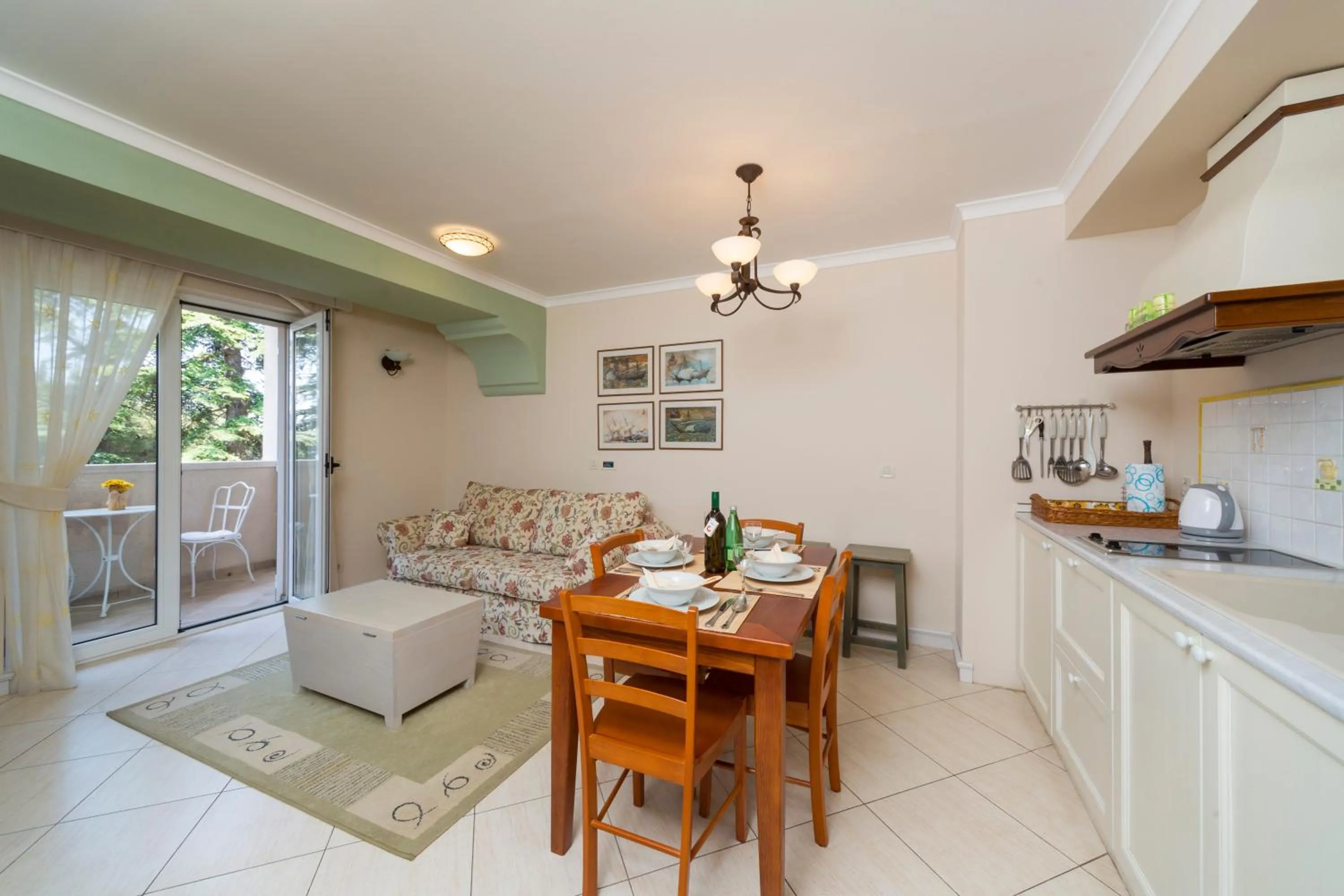 Kitchen or kitchenette in Hotel Abalone