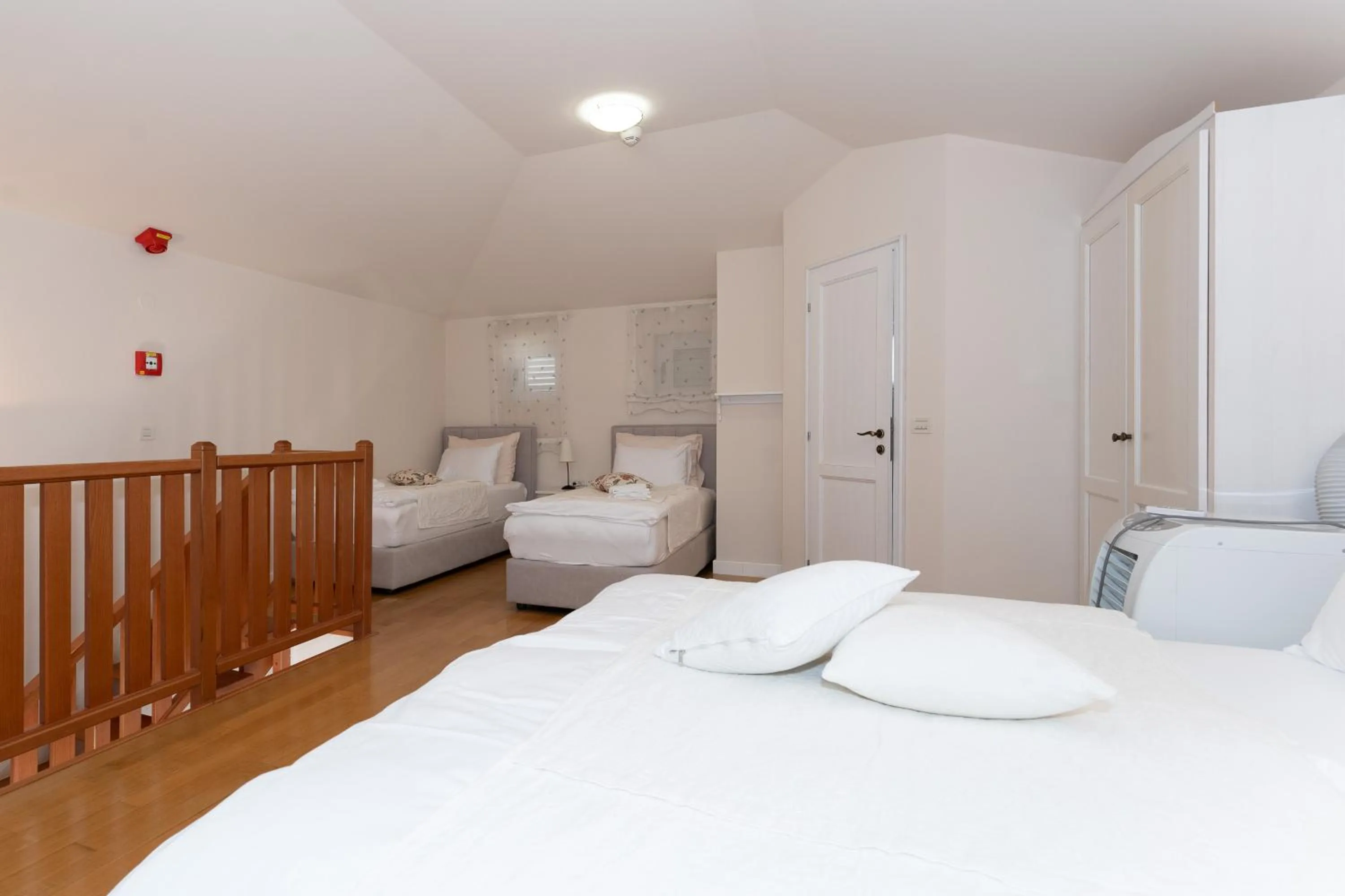 Bed in Hotel Abalone