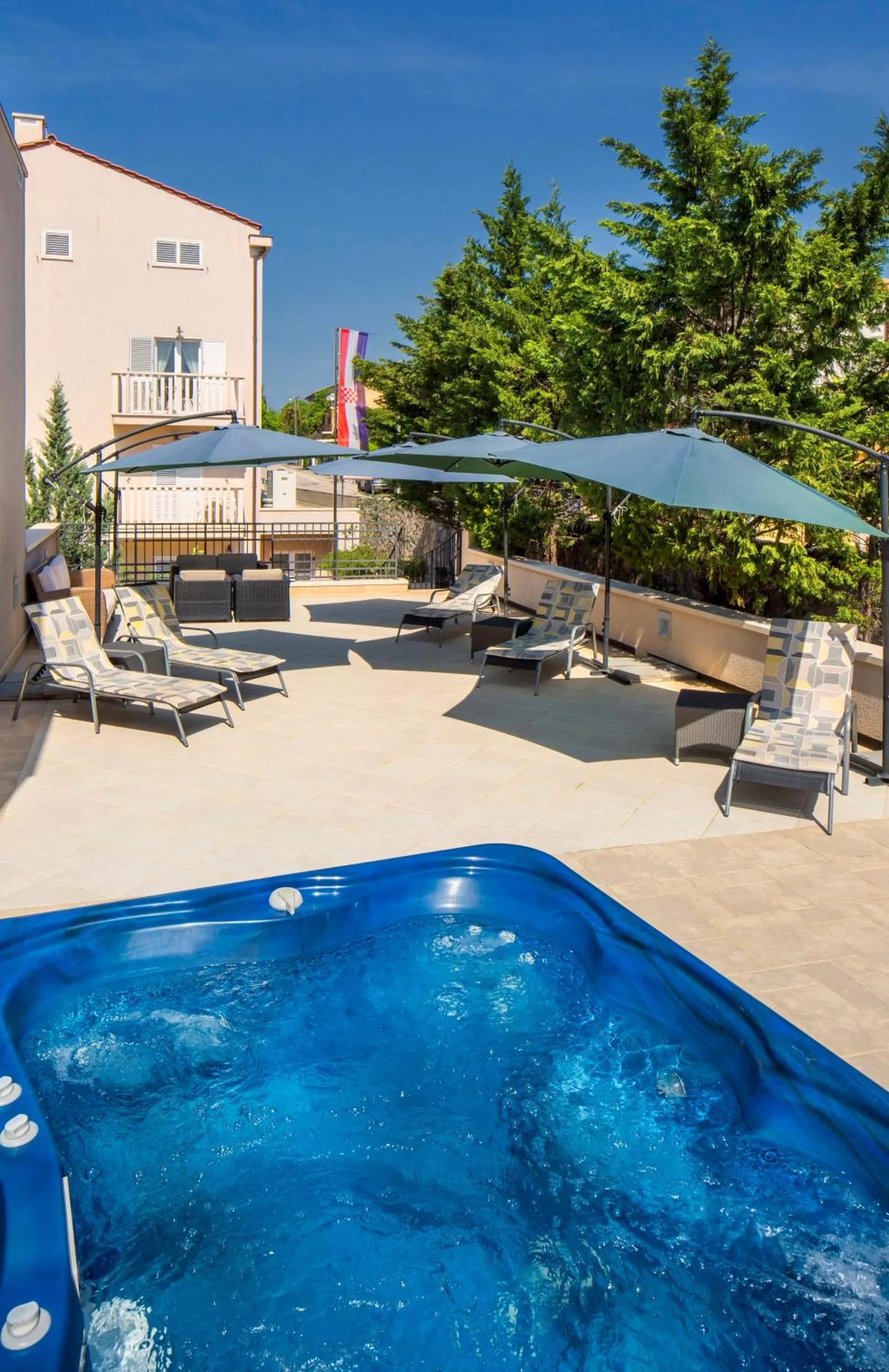 Patio in Hotel Abalone