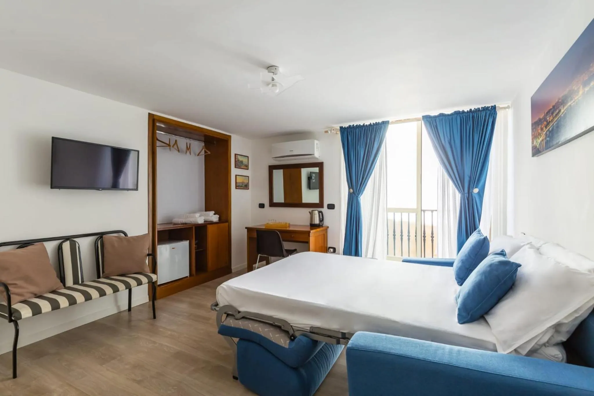 Bed in B&B Antica Napoli