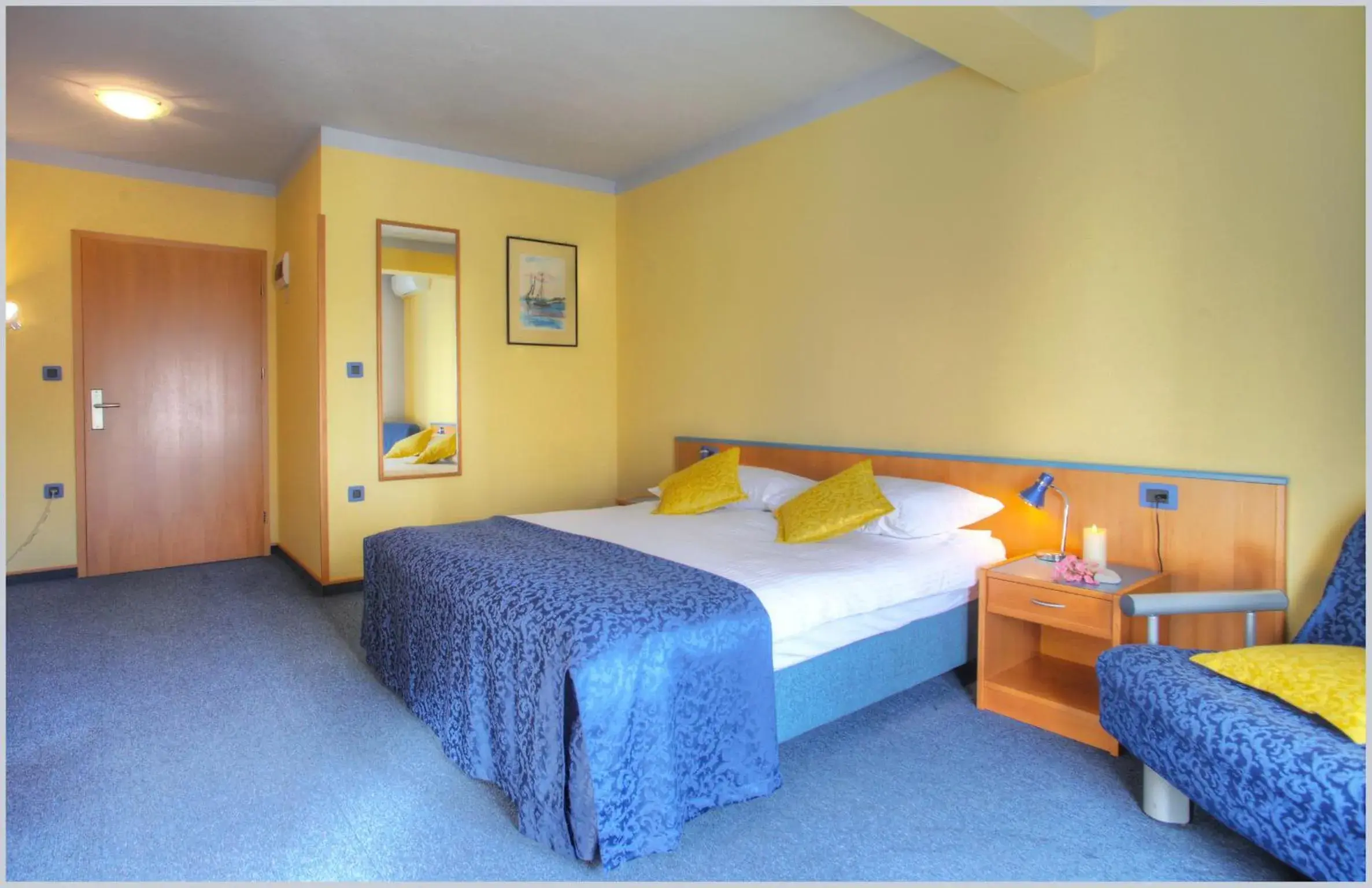 Double Room with Balcony in Guest Accomodation Tamaris Double Room with Balcony in Guest Accomodation Tamaris