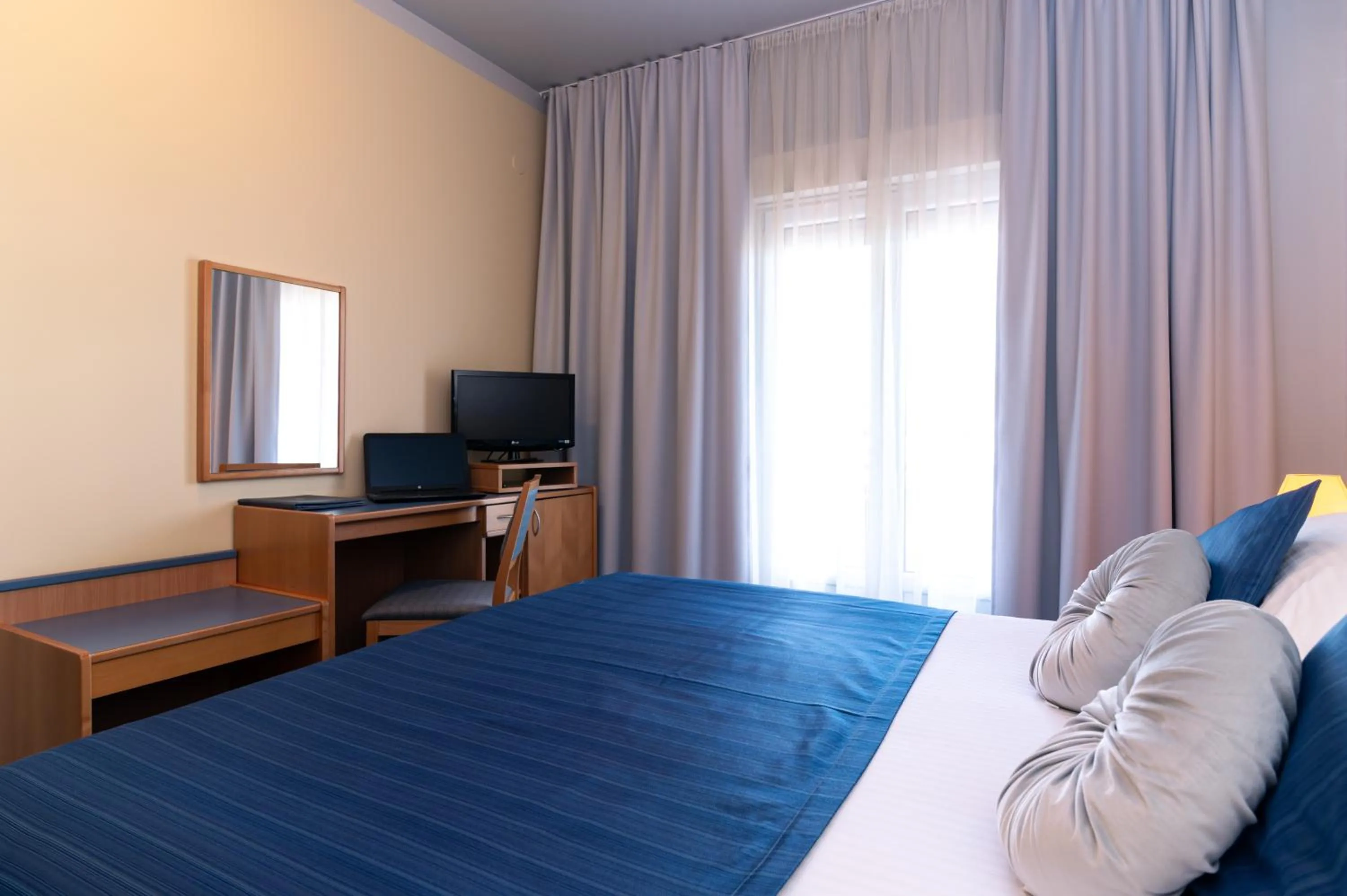 Bedroom, Bed in Tamaris Rooms