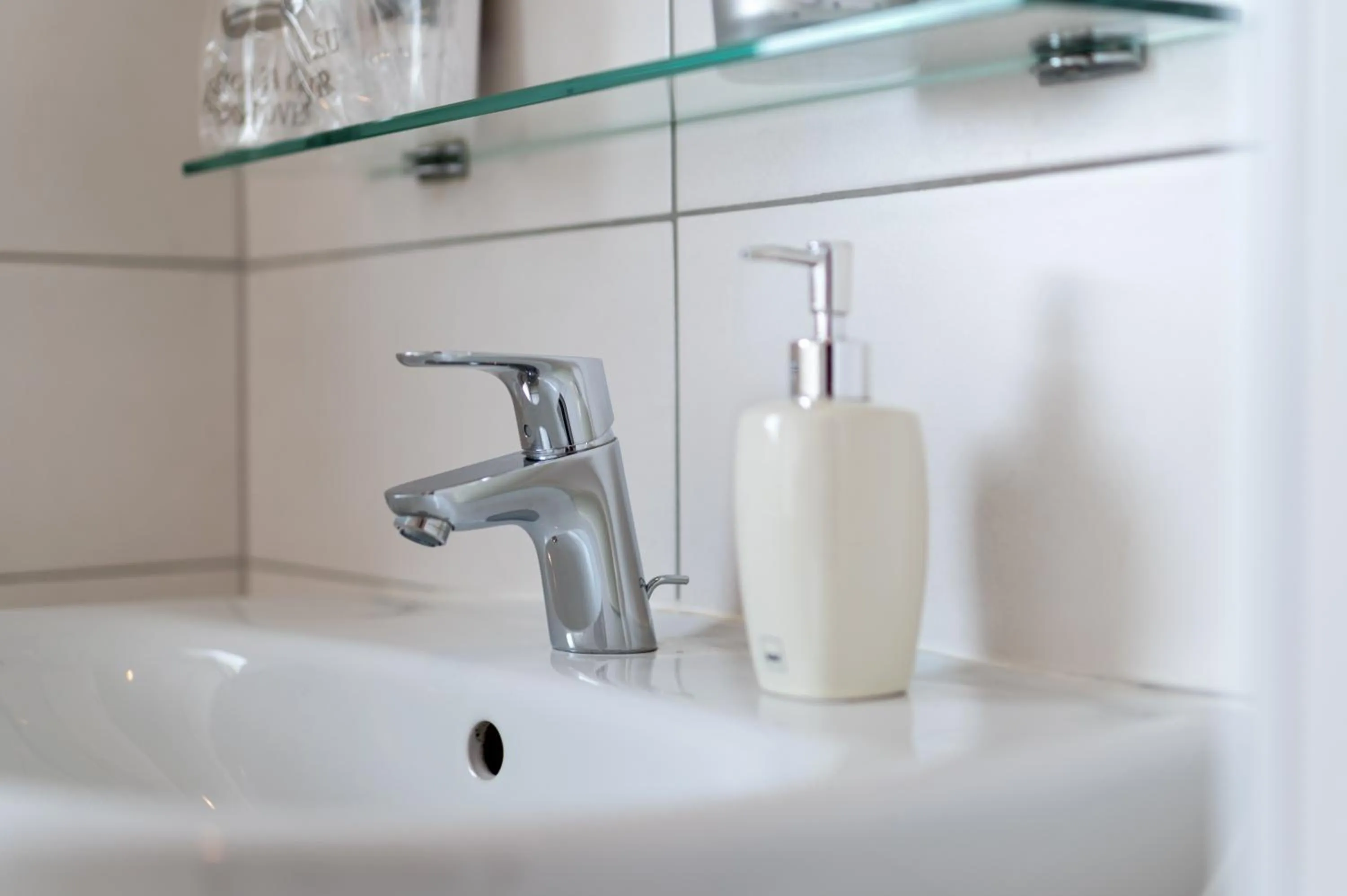 Bathroom in Tamaris Rooms