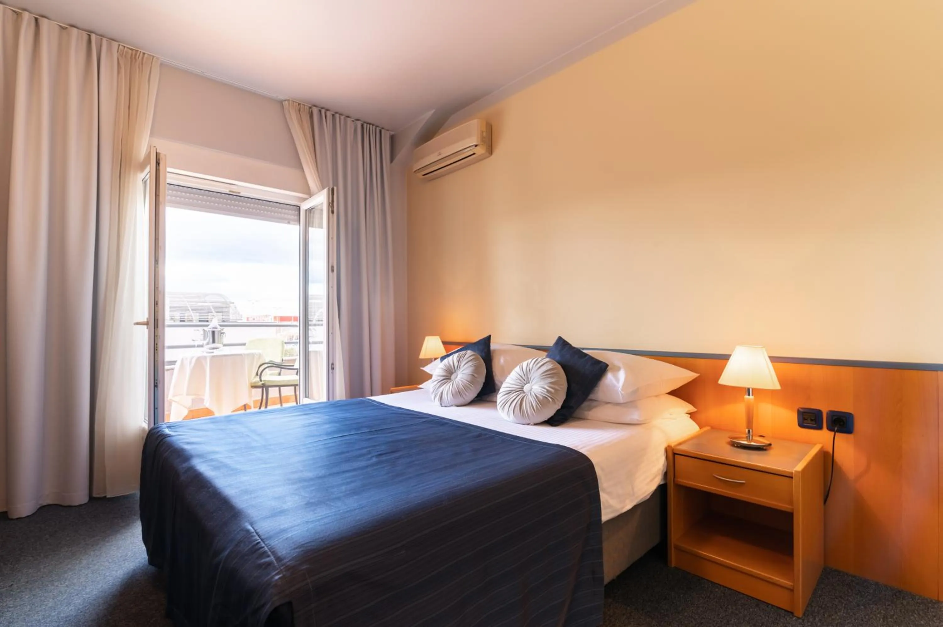 Bedroom, Bed in Tamaris Rooms