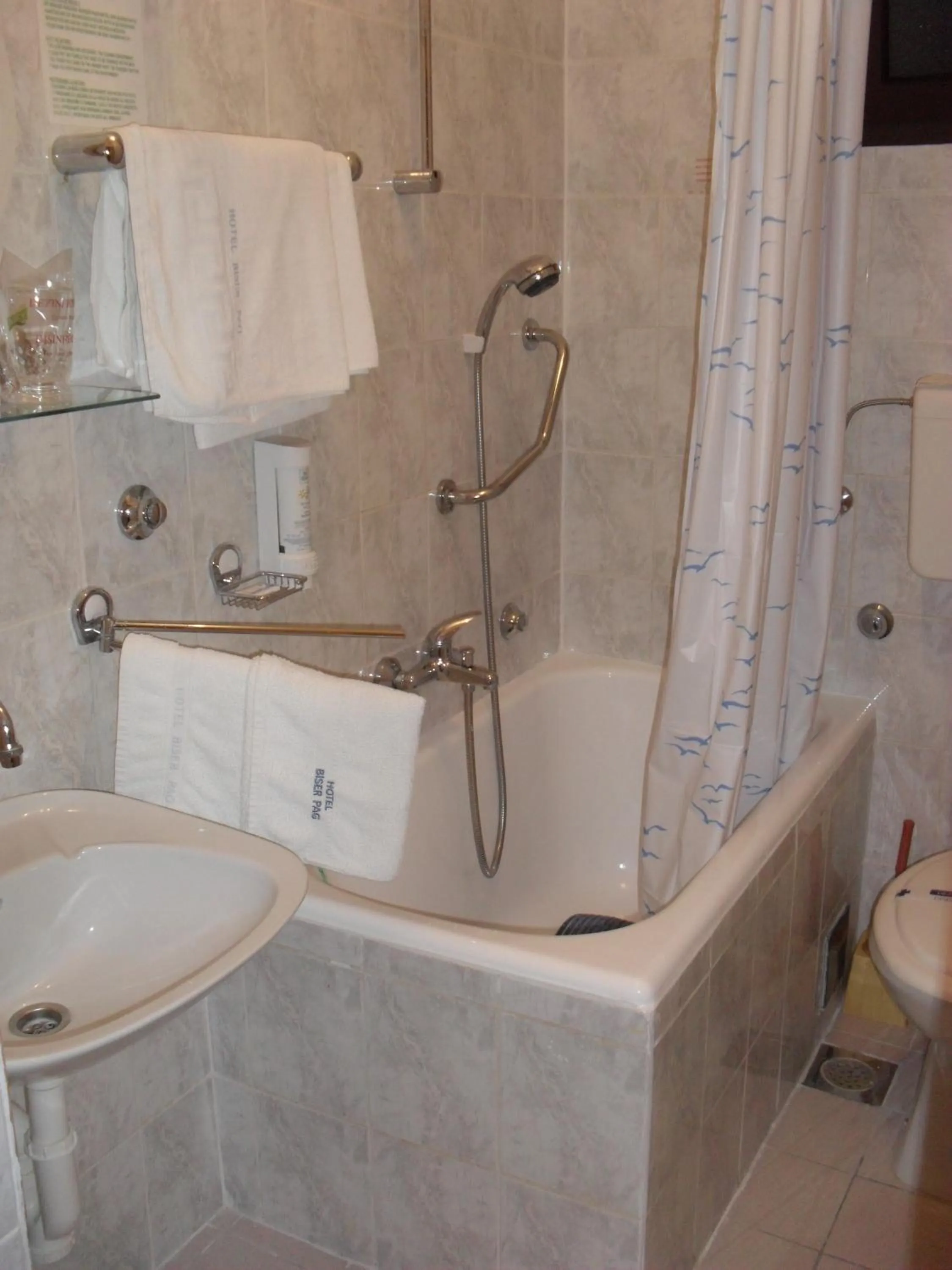 Bathroom in Hotel Biser