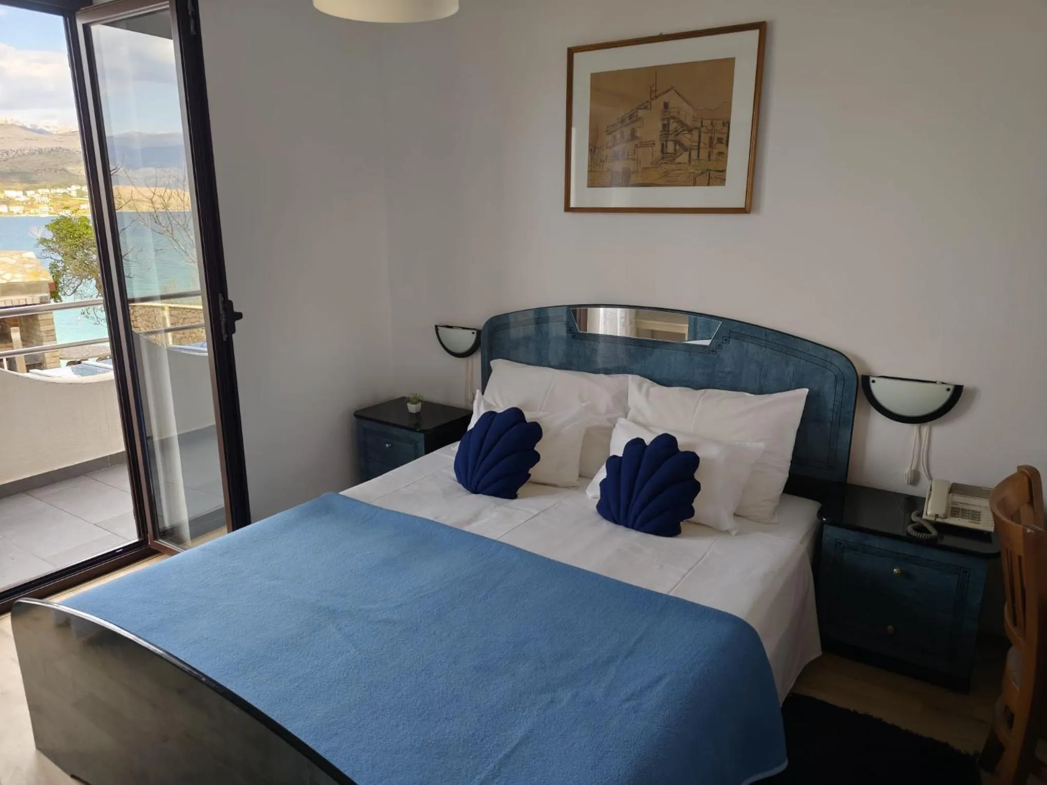 View (from property/room), Bed in Hotel Biser