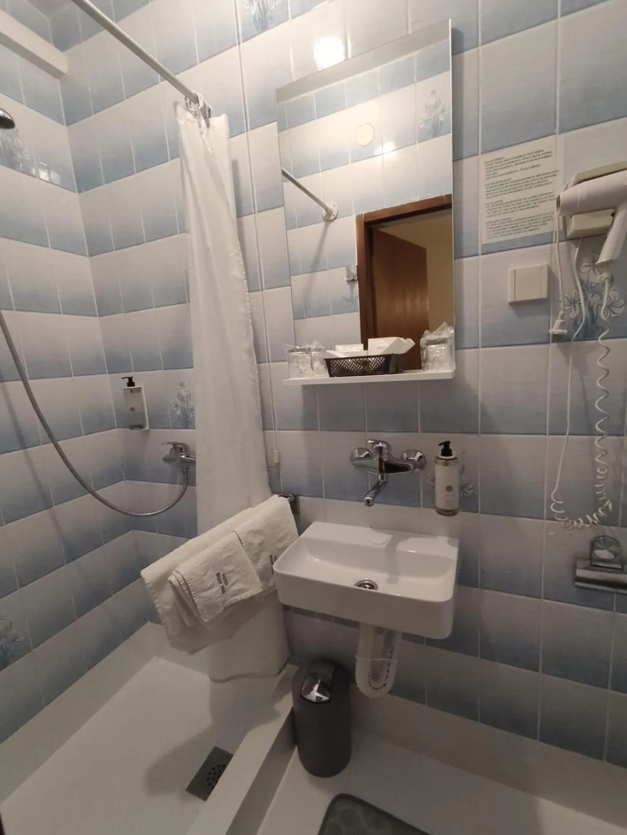 Bathroom in Hotel Biser