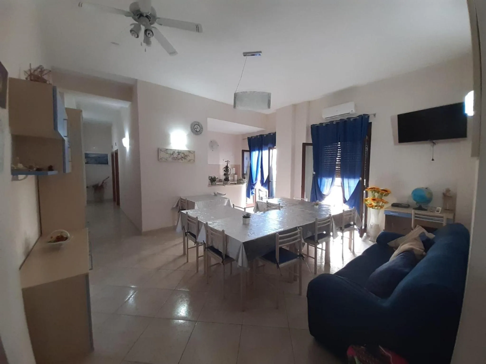 Communal lounge/ TV room in G&G - Bed & Breakfast