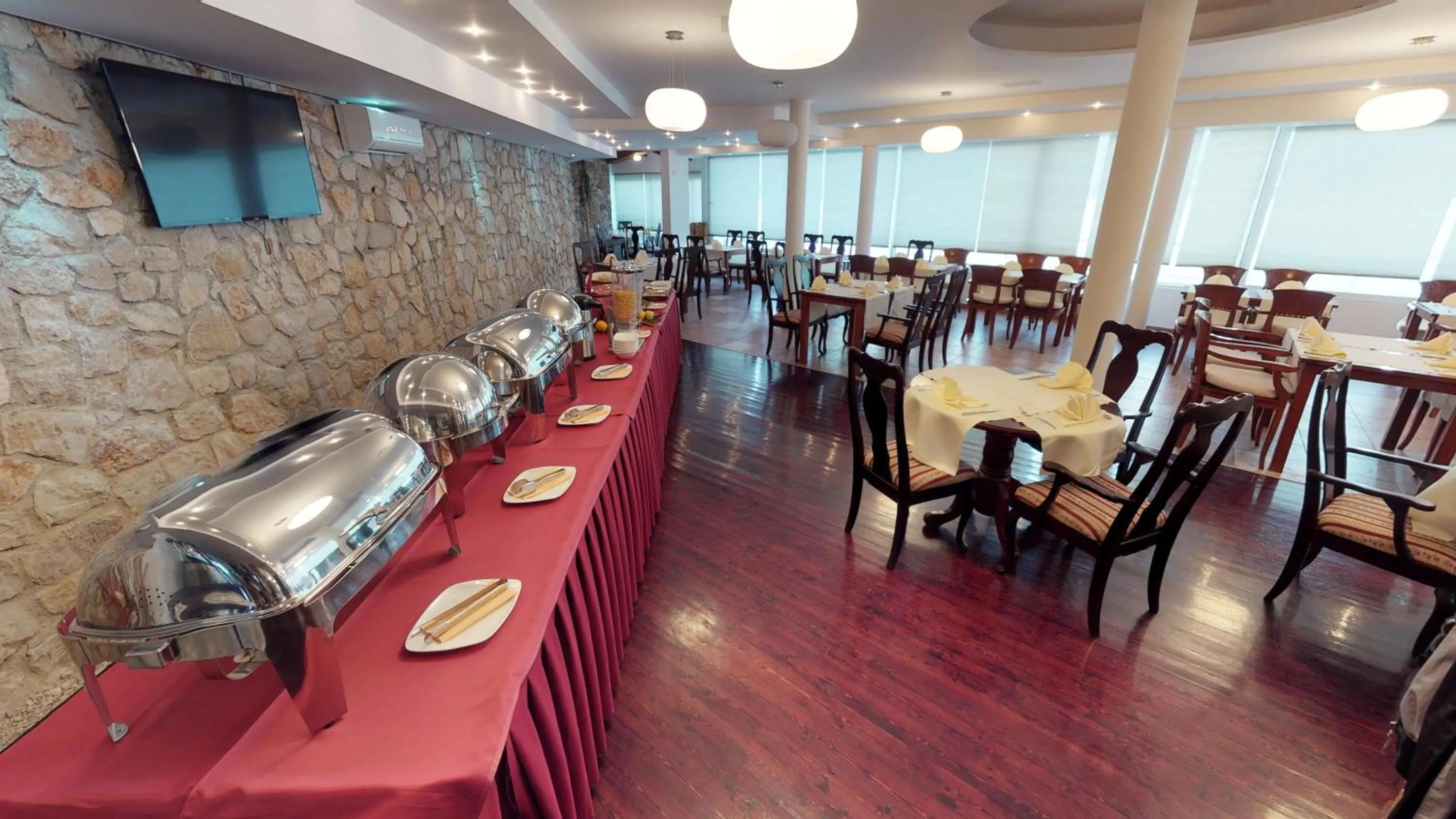 Restaurant/places to eat in Hotel Belveder