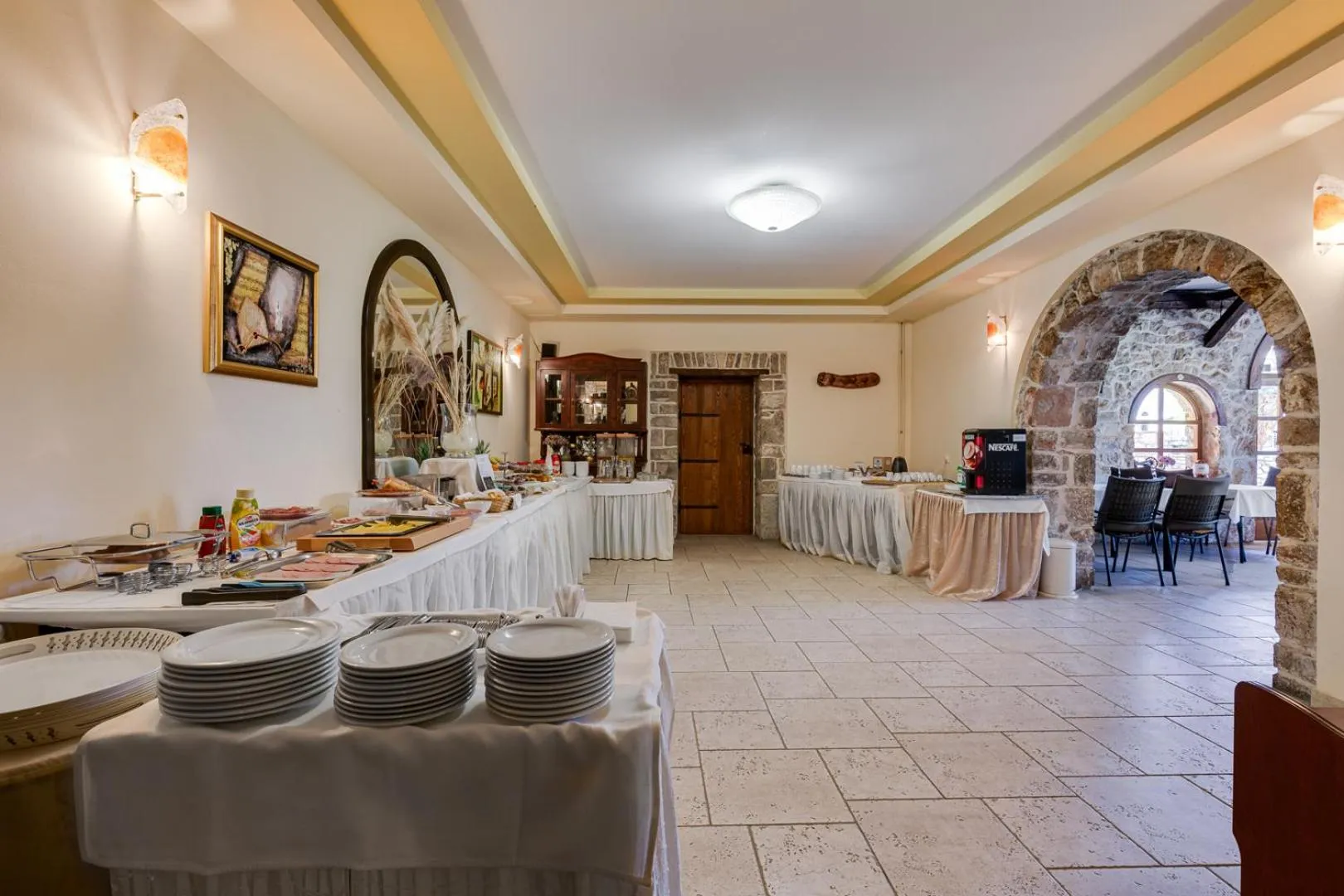 Food in Hotel Marinko