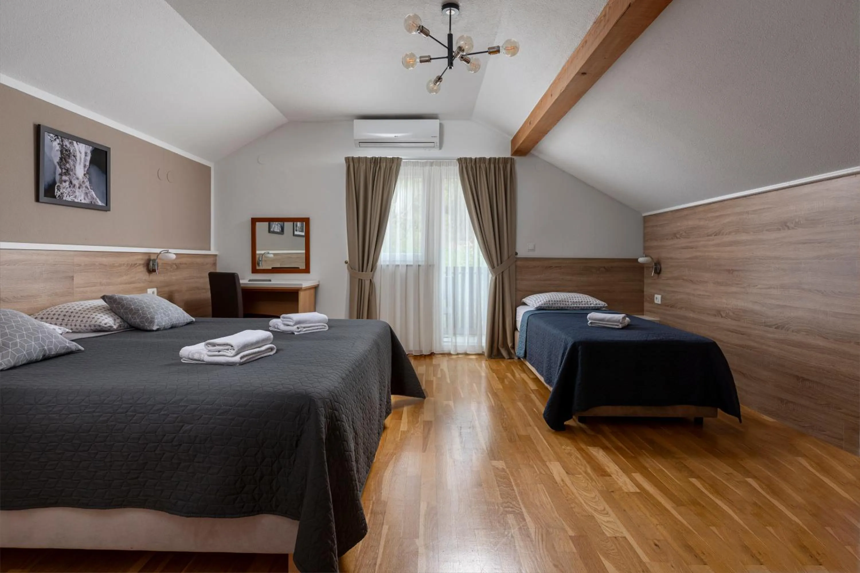 Bed in Tourist Center Marko