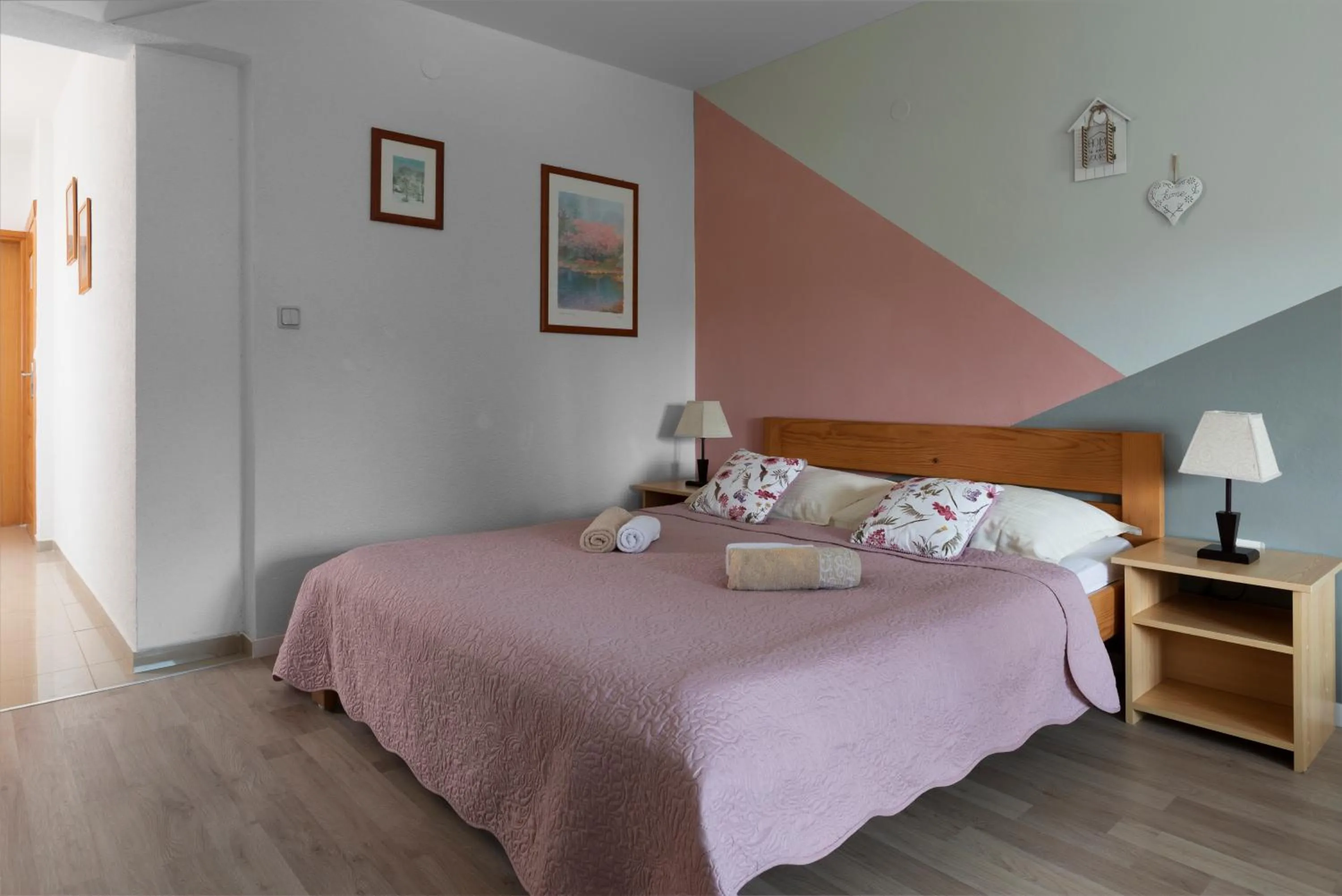 Bed in Tourist Center Marko