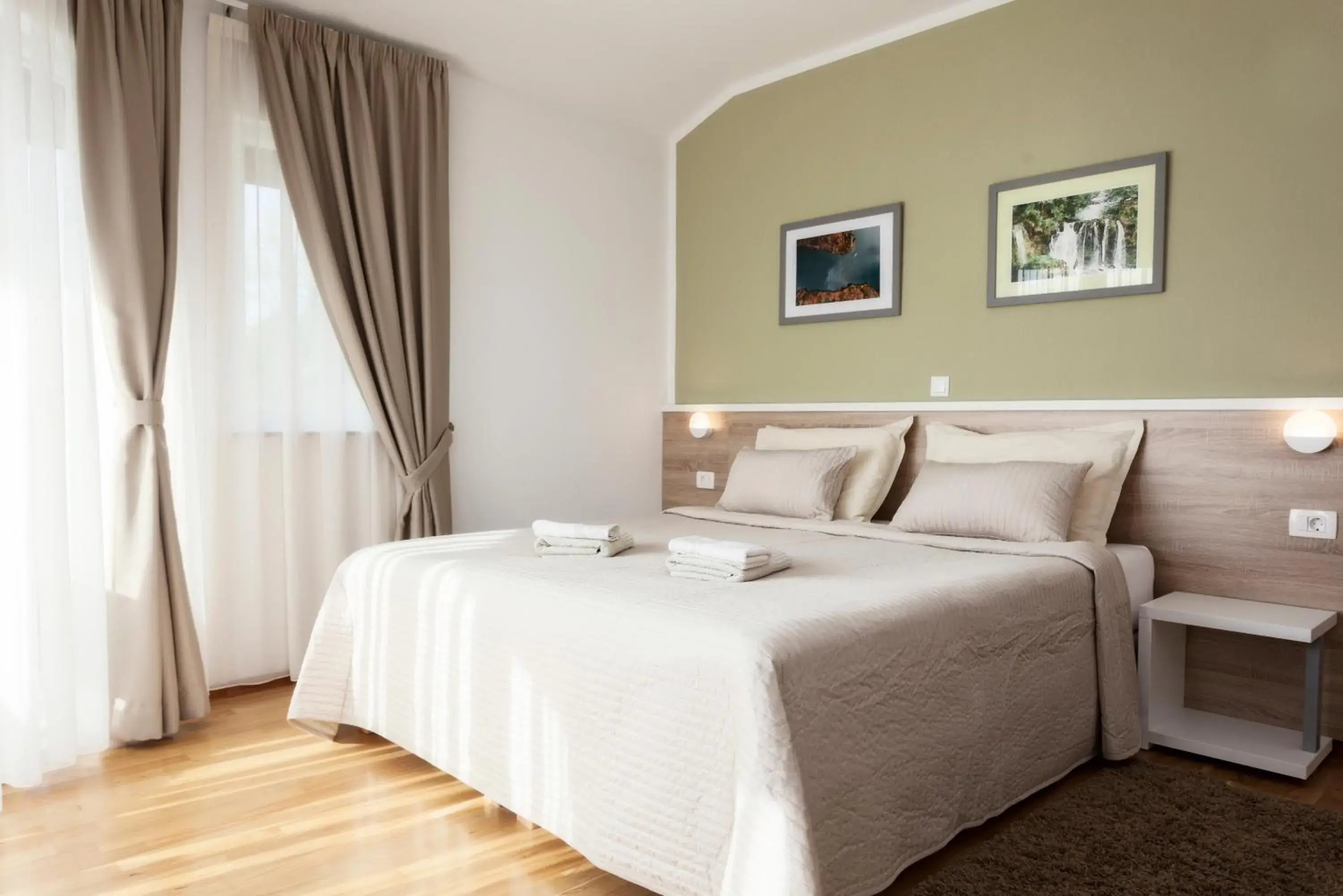 Superior King Room in Tourist Center Marko Superior King Room in Tourist Center Marko