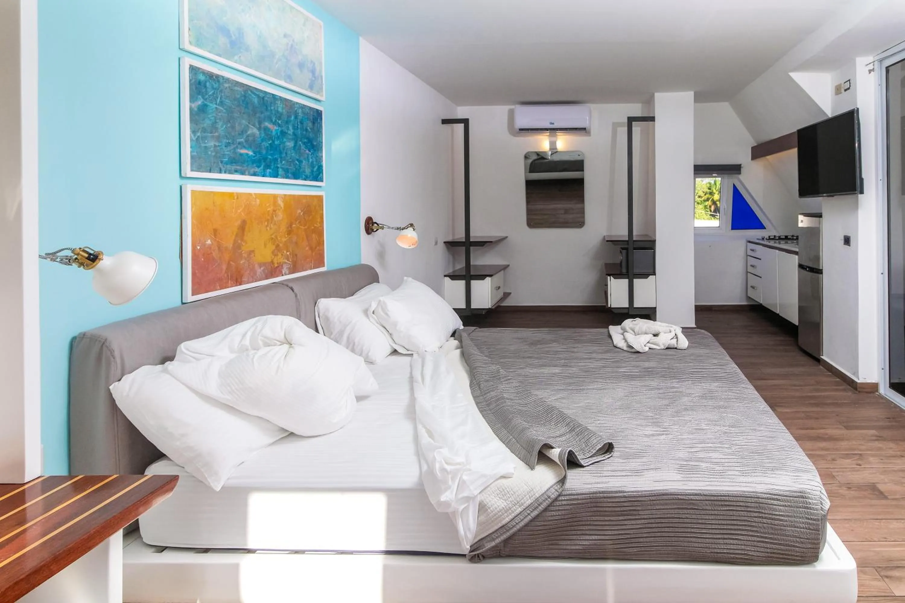 Photo of the whole room, Bed in Puerto Plaza Las Terrenas