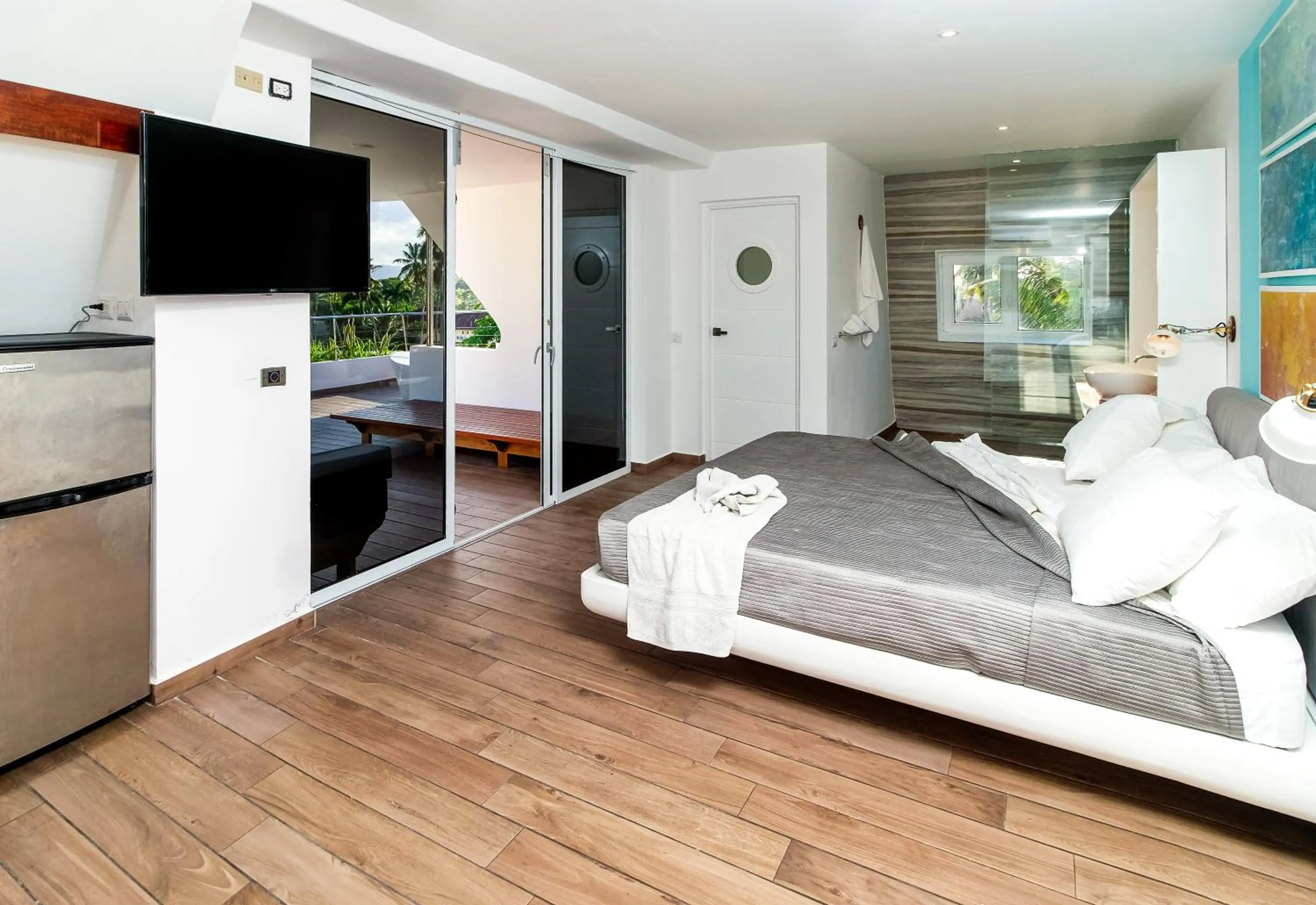 Photo of the whole room, Bed in Puerto Plaza Las Terrenas