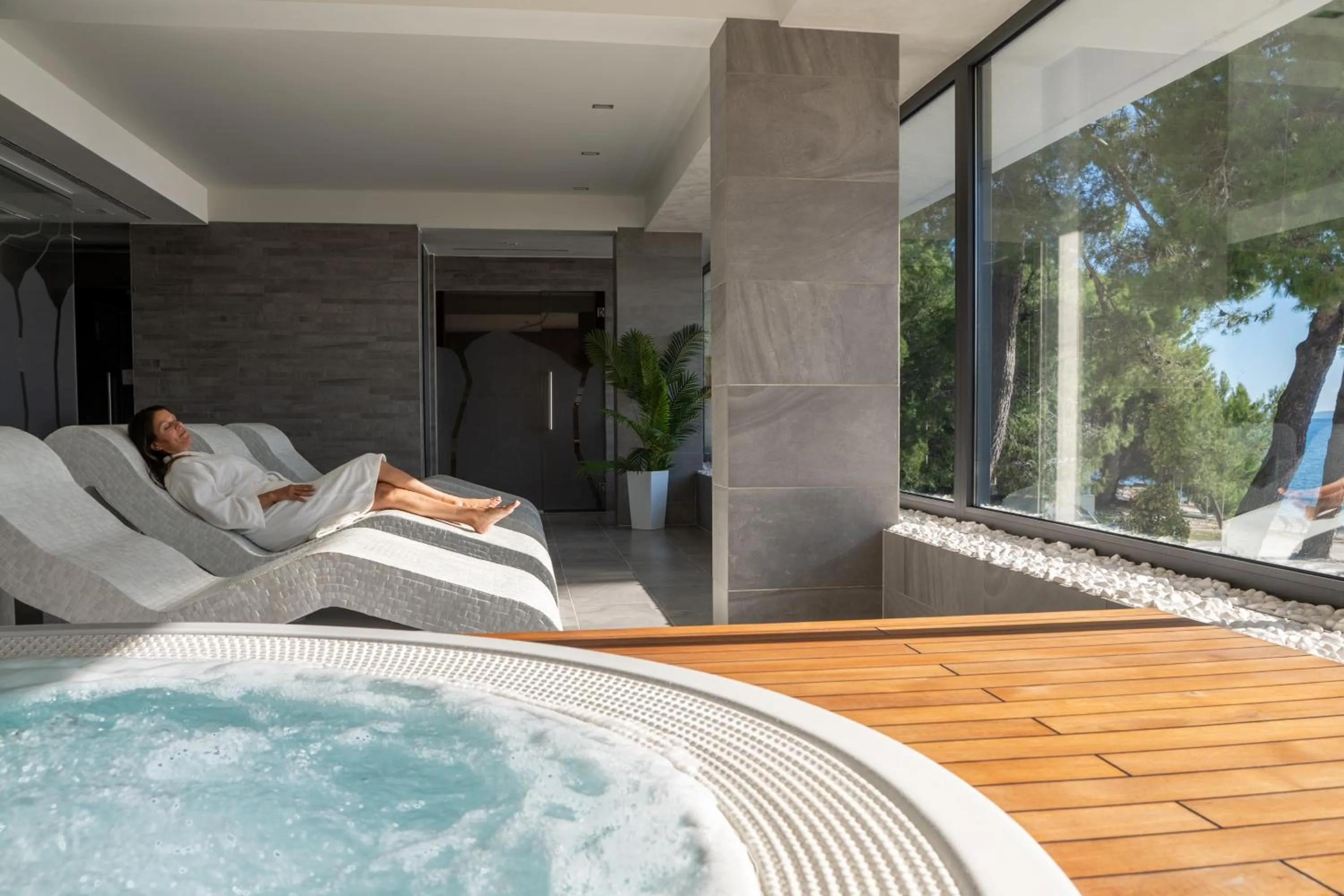 Hot Tub in Hotel Pinija