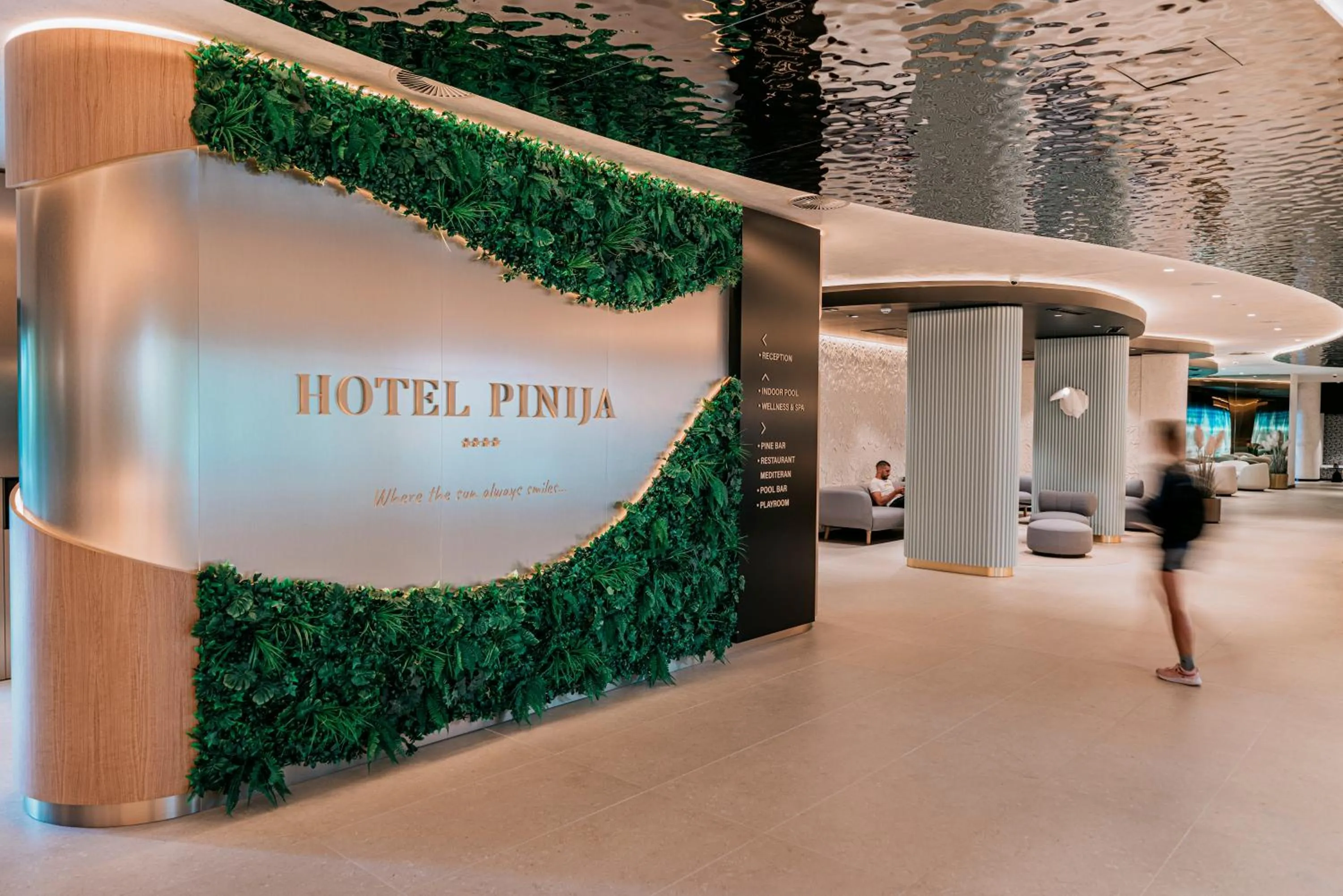 People in Hotel Pinija