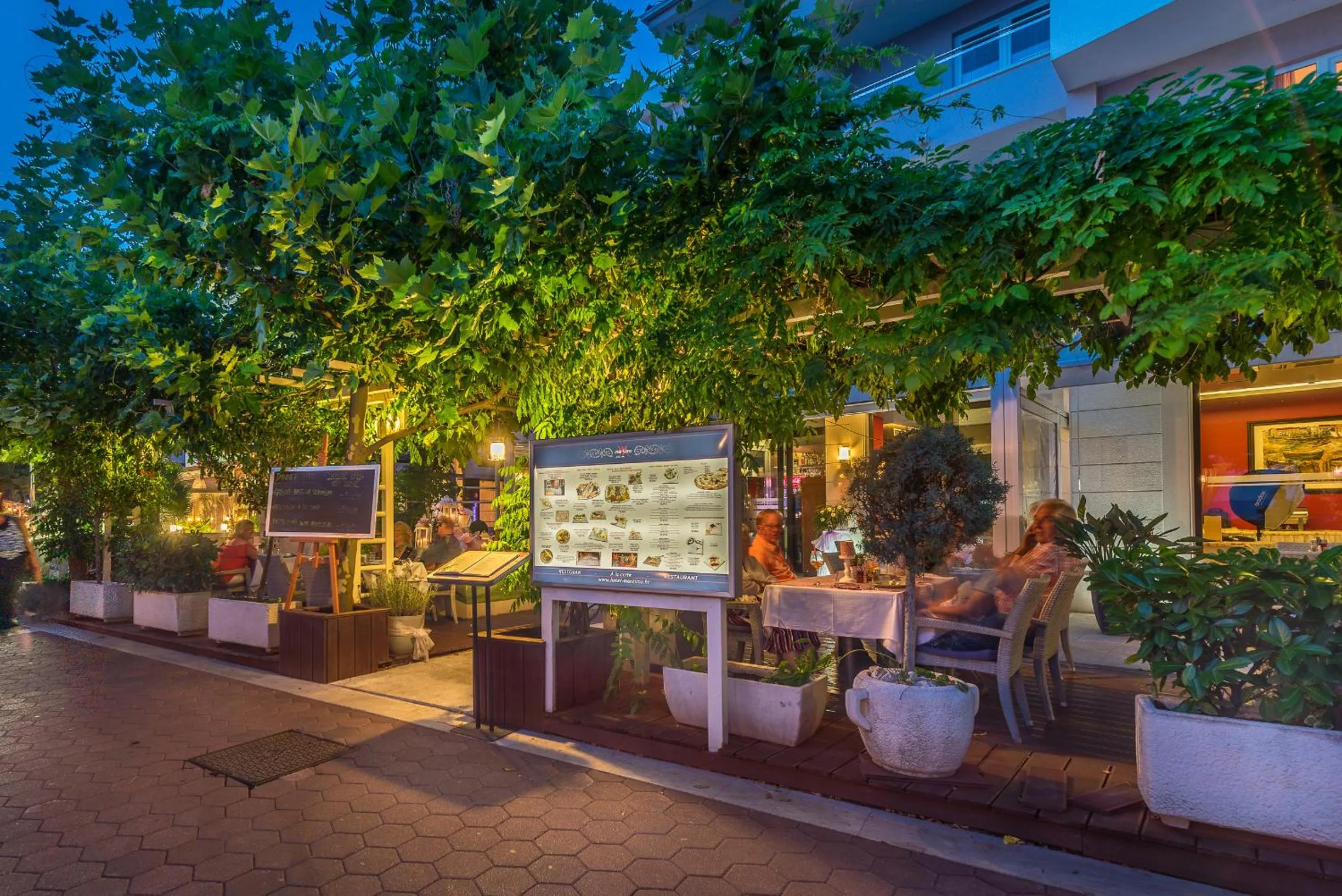 Patio in Hotel Maritimo