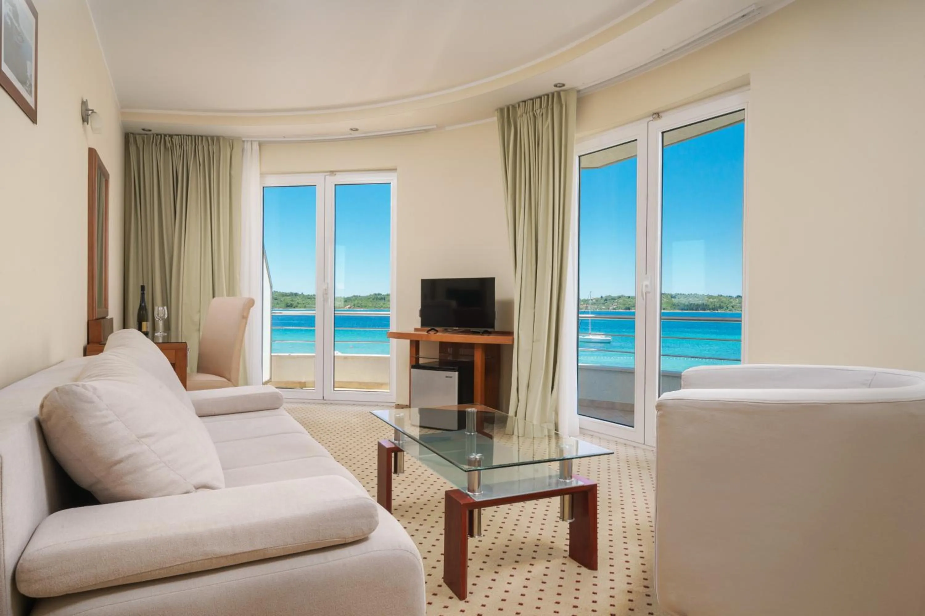 TV and multimedia in Hotel Duje