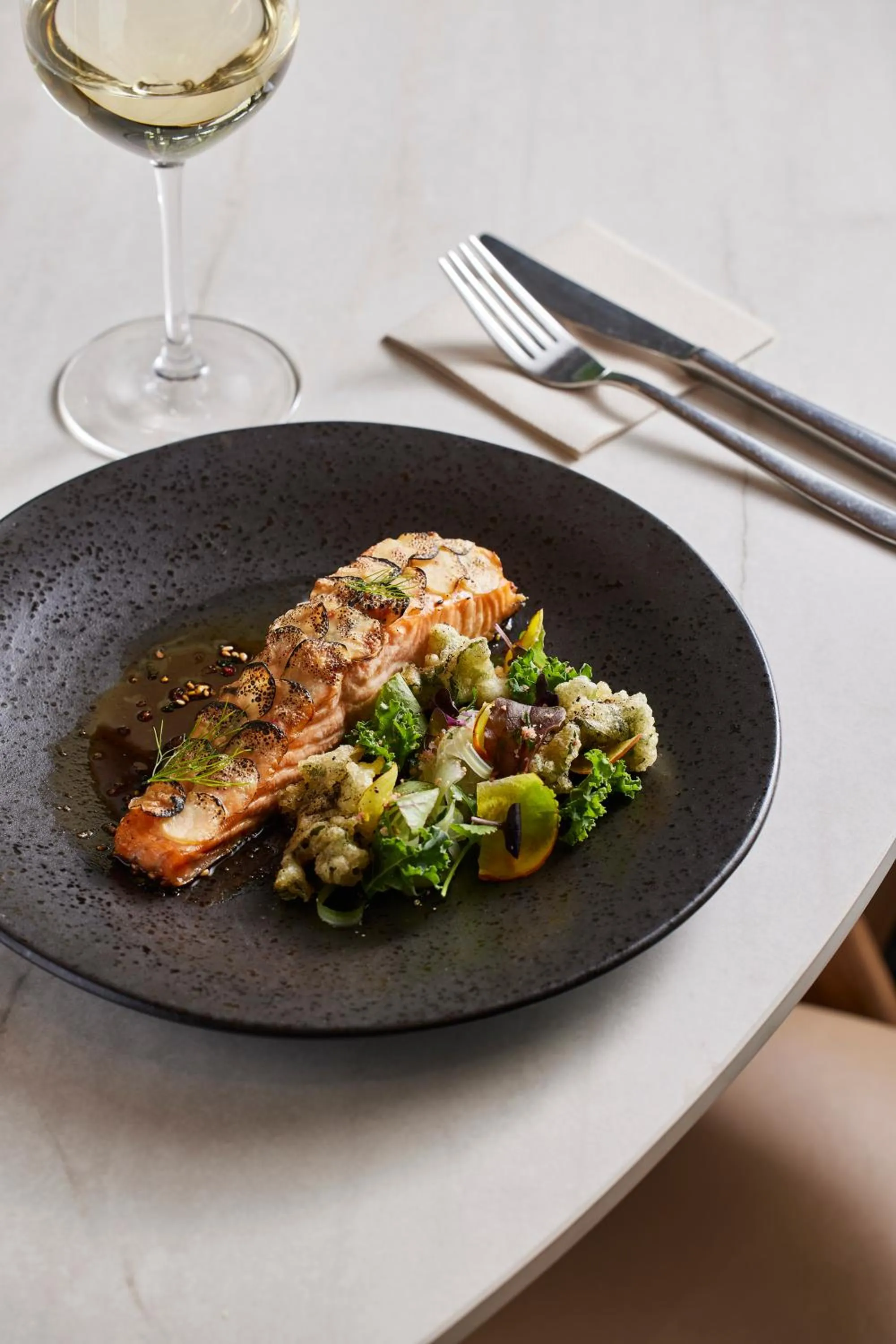 Restaurant/places to eat in Century City Hotel Urban Square