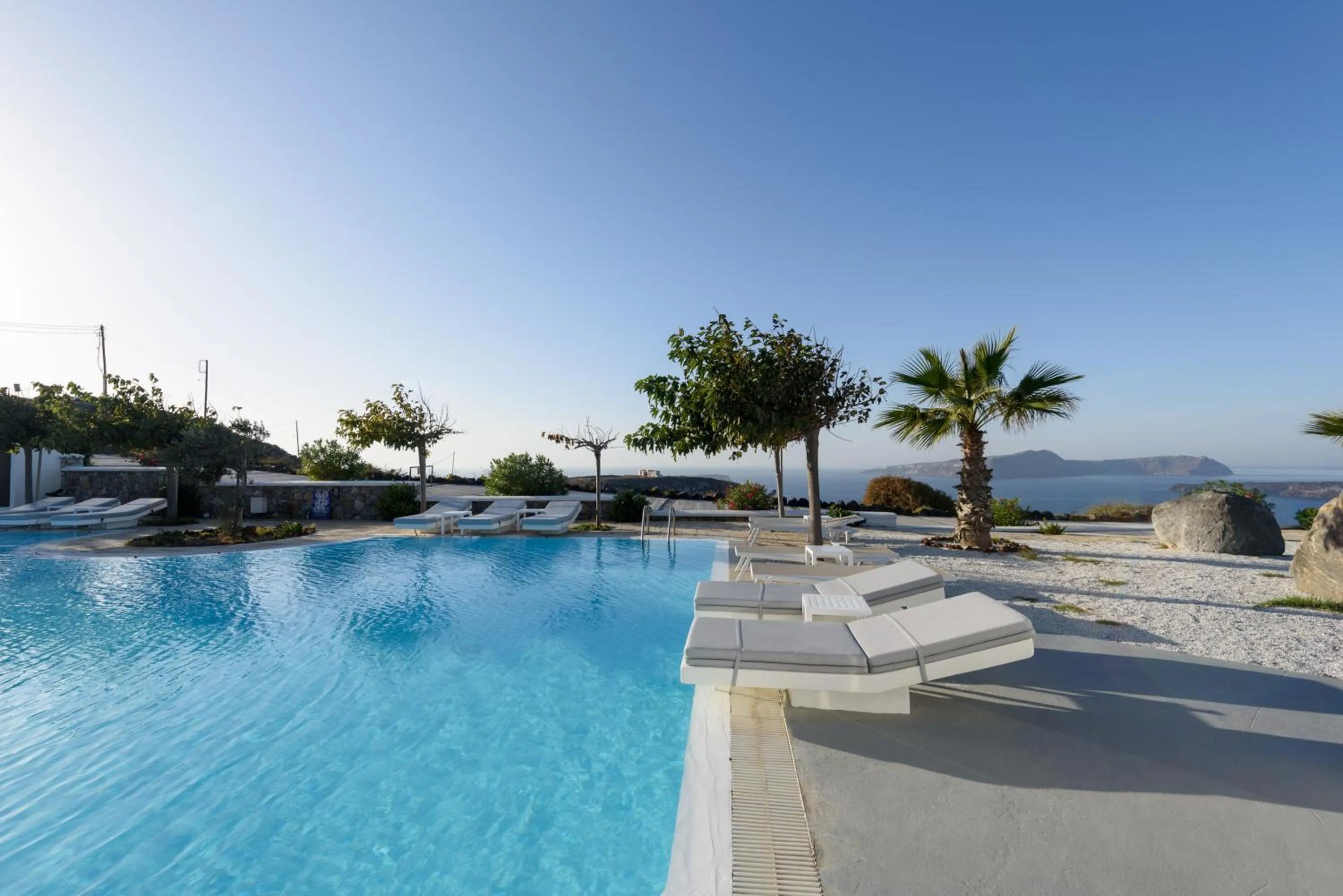 Swimming pool in Maison Des Lys - Luxury Suites