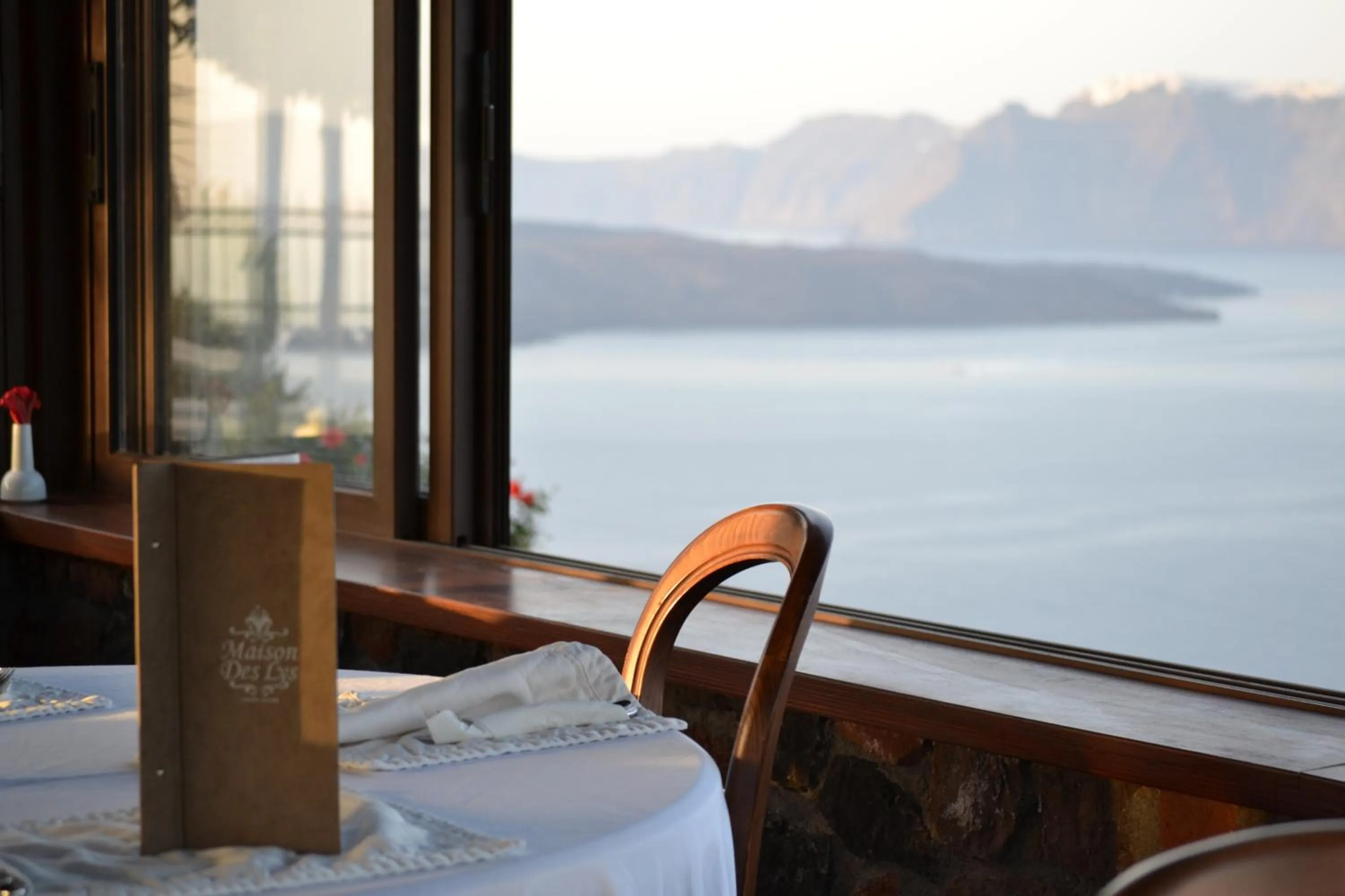 Restaurant/places to eat in Maison Des Lys - Luxury Suites