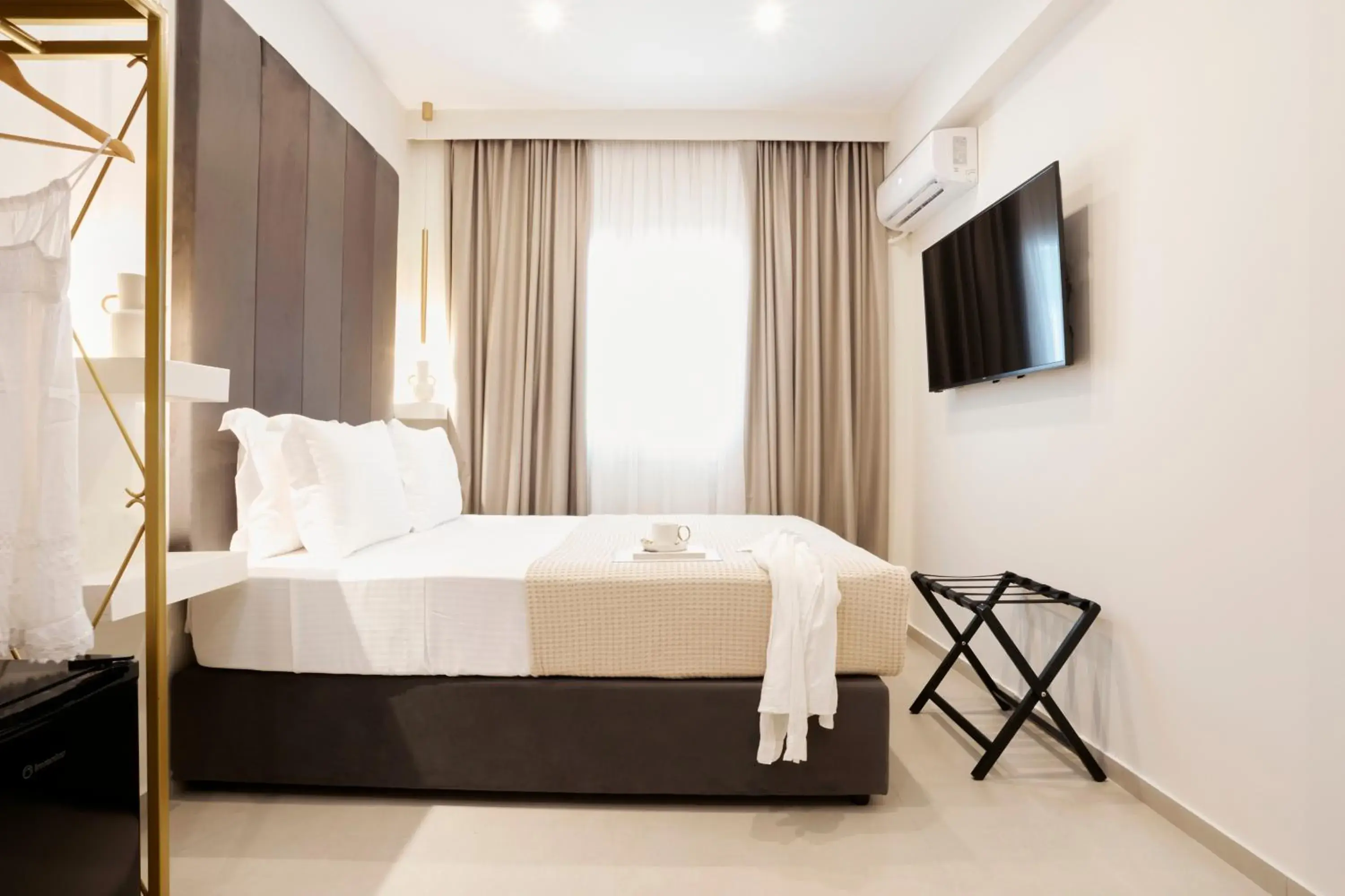 Standard Double Suite in Atlas Skiathos Standard Double Suite in Atlas Skiathos