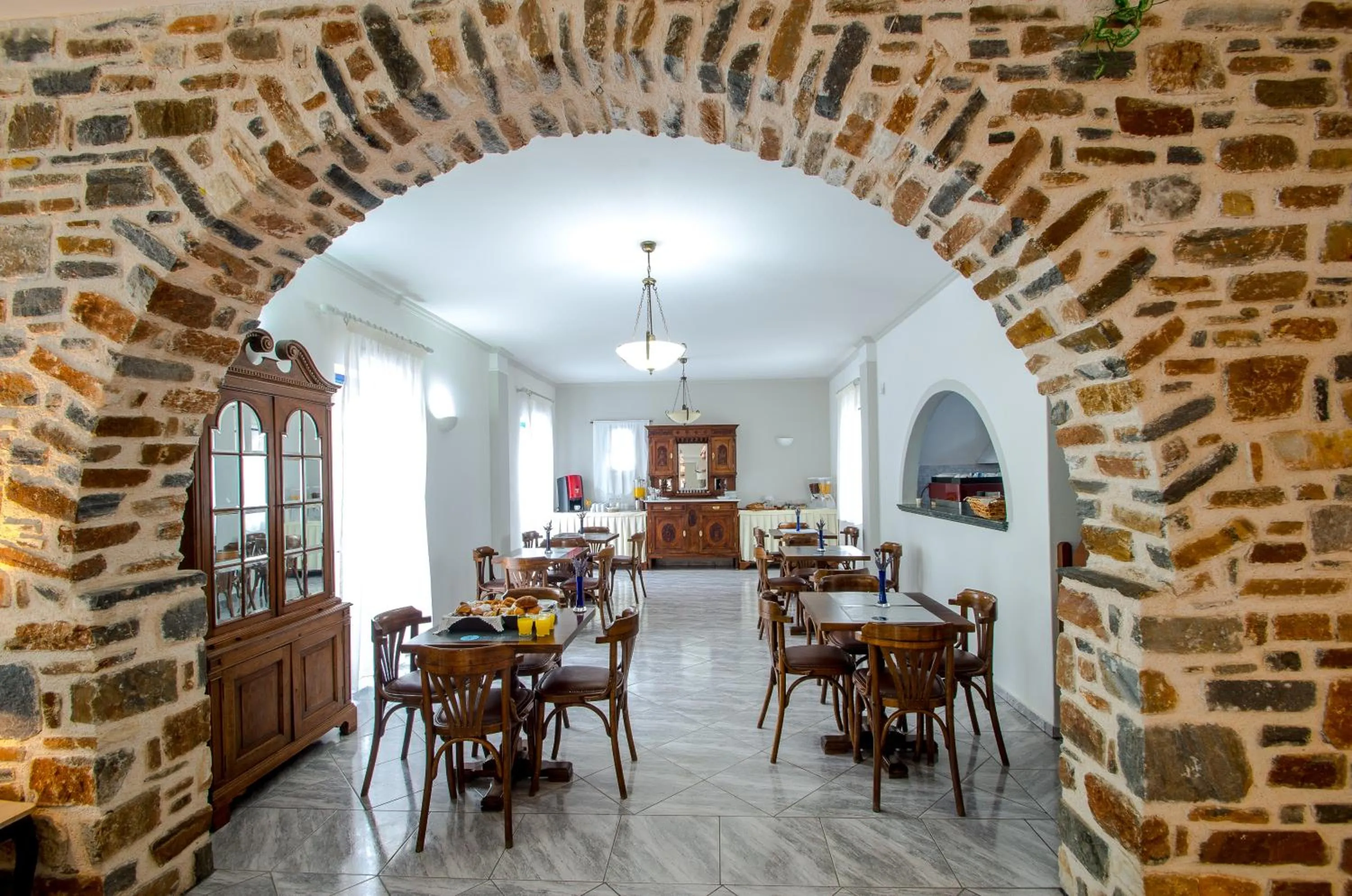 Restaurant/places to eat in Syros Atlantis