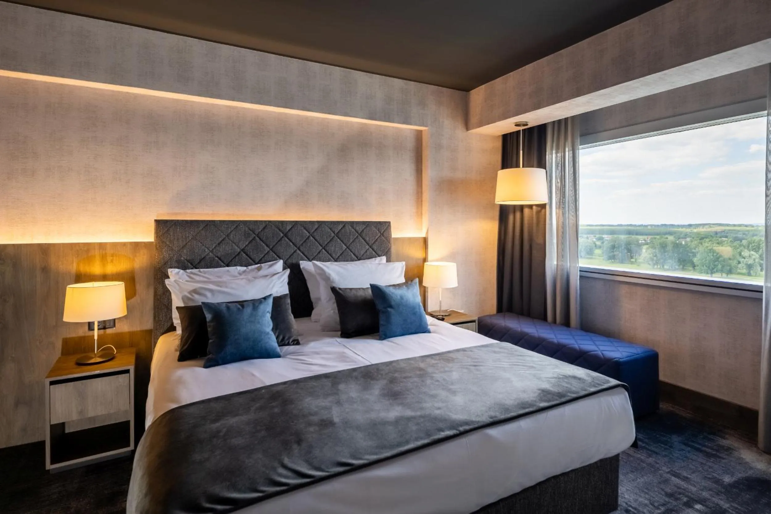 Bedroom, Bed in Hotel Osijek