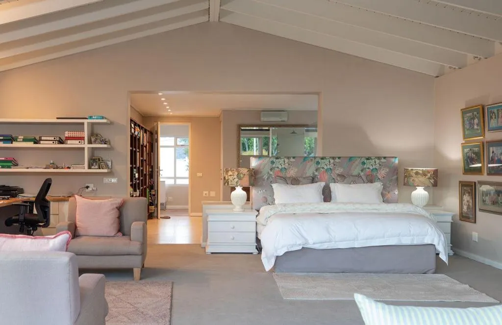 Bed in Thirty On Grace