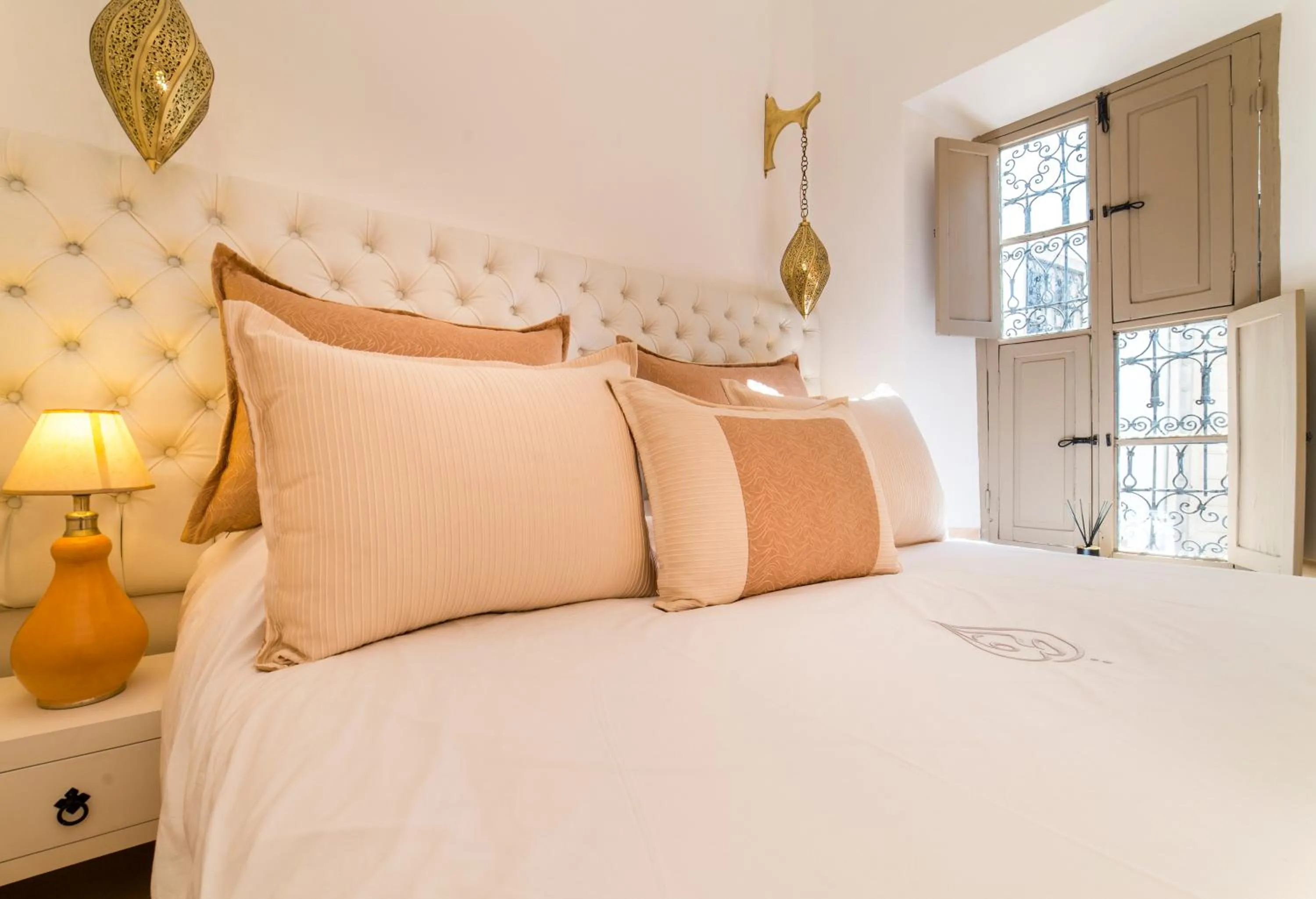 Bed in Riad See Moon And Spa