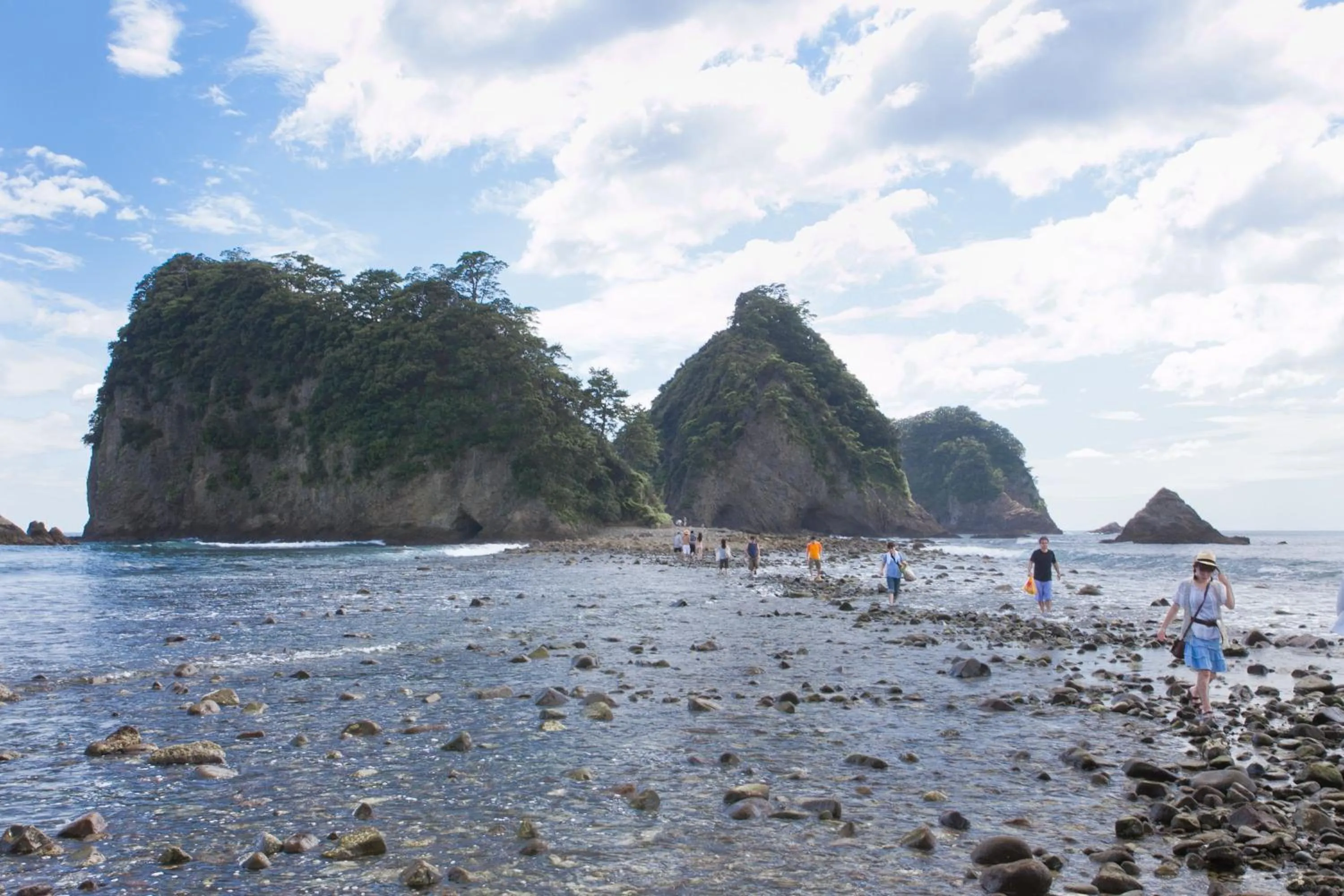 Nearby landmark in Dogashima Onsen Hotel