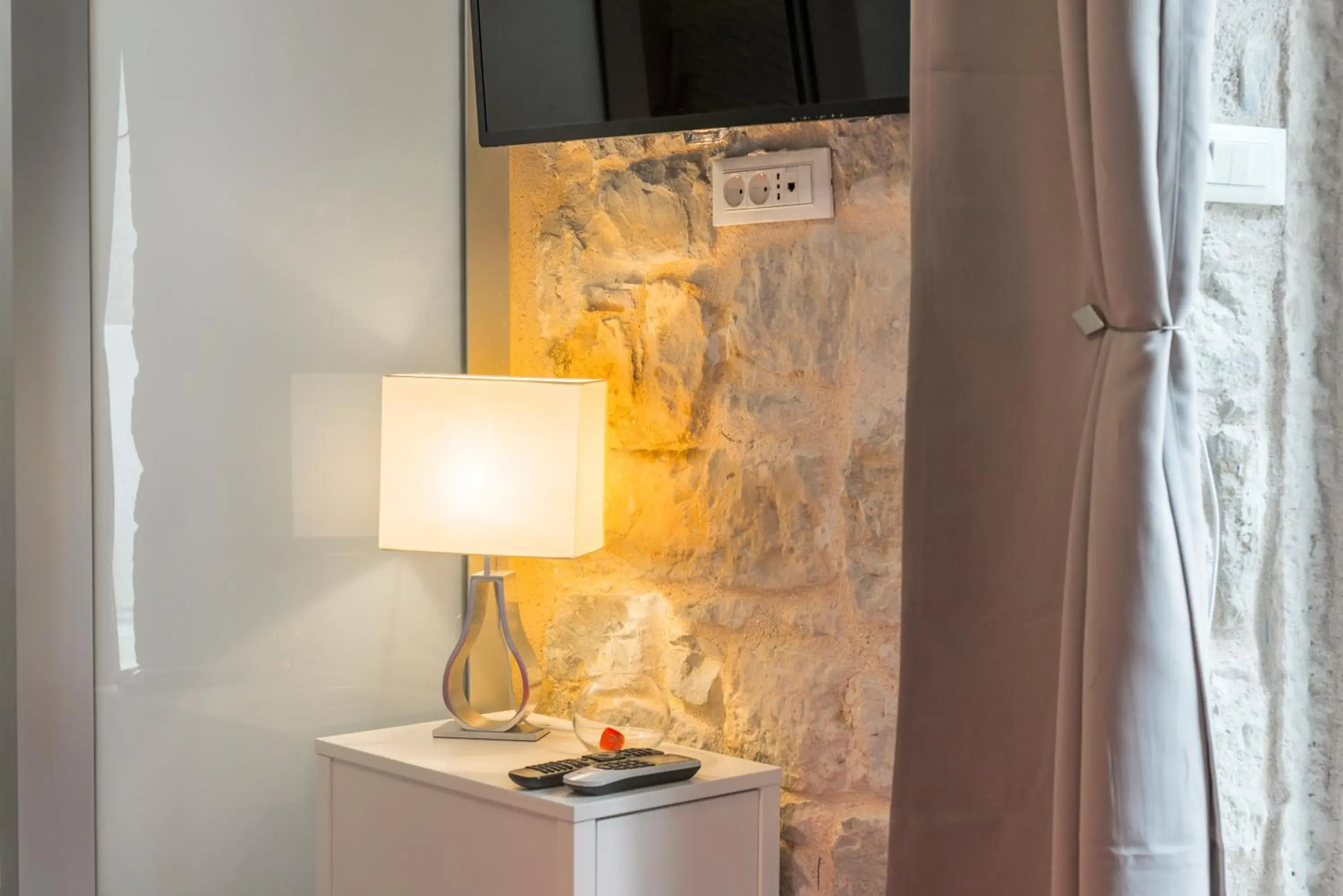 Double Room in Apartments & Rooms Dujam Double Room in Apartments & Rooms Dujam