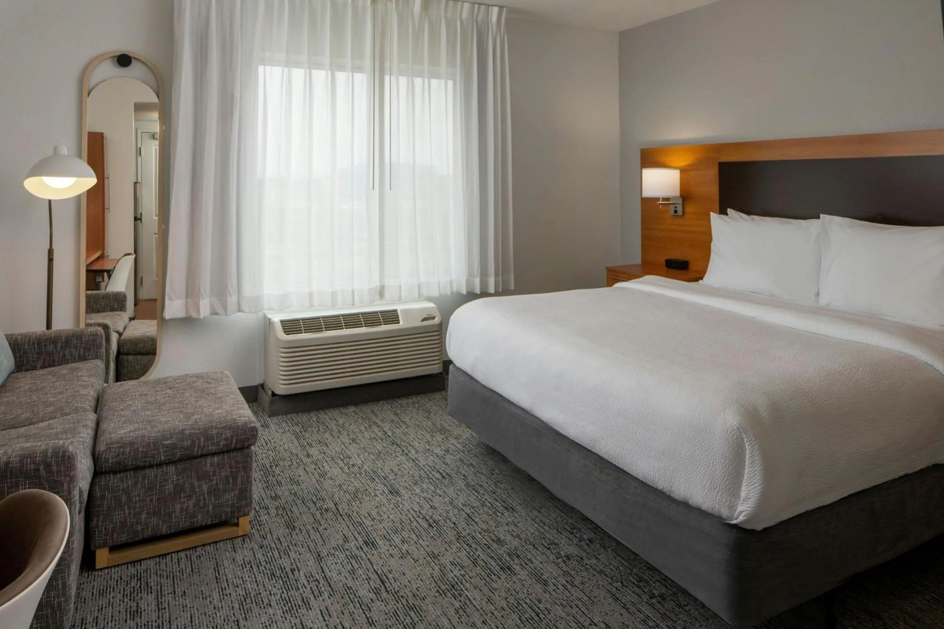 Photo of the whole room, Bed in TownePlace Suites by Marriott Huntsville West/Redstone Gateway