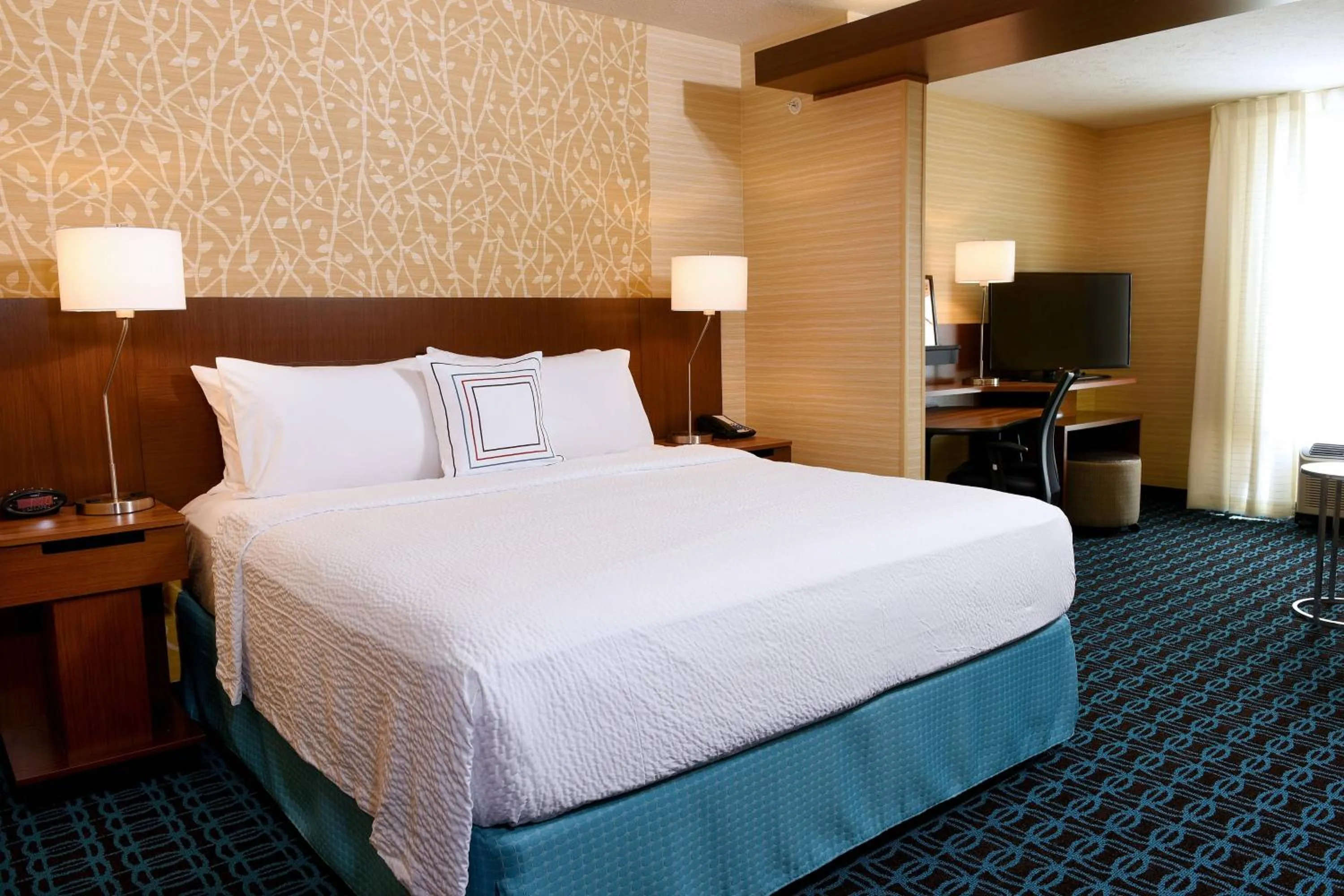 Photo of the whole room, Bed in Fairfield Inn & Suites by Marriott Omaha West