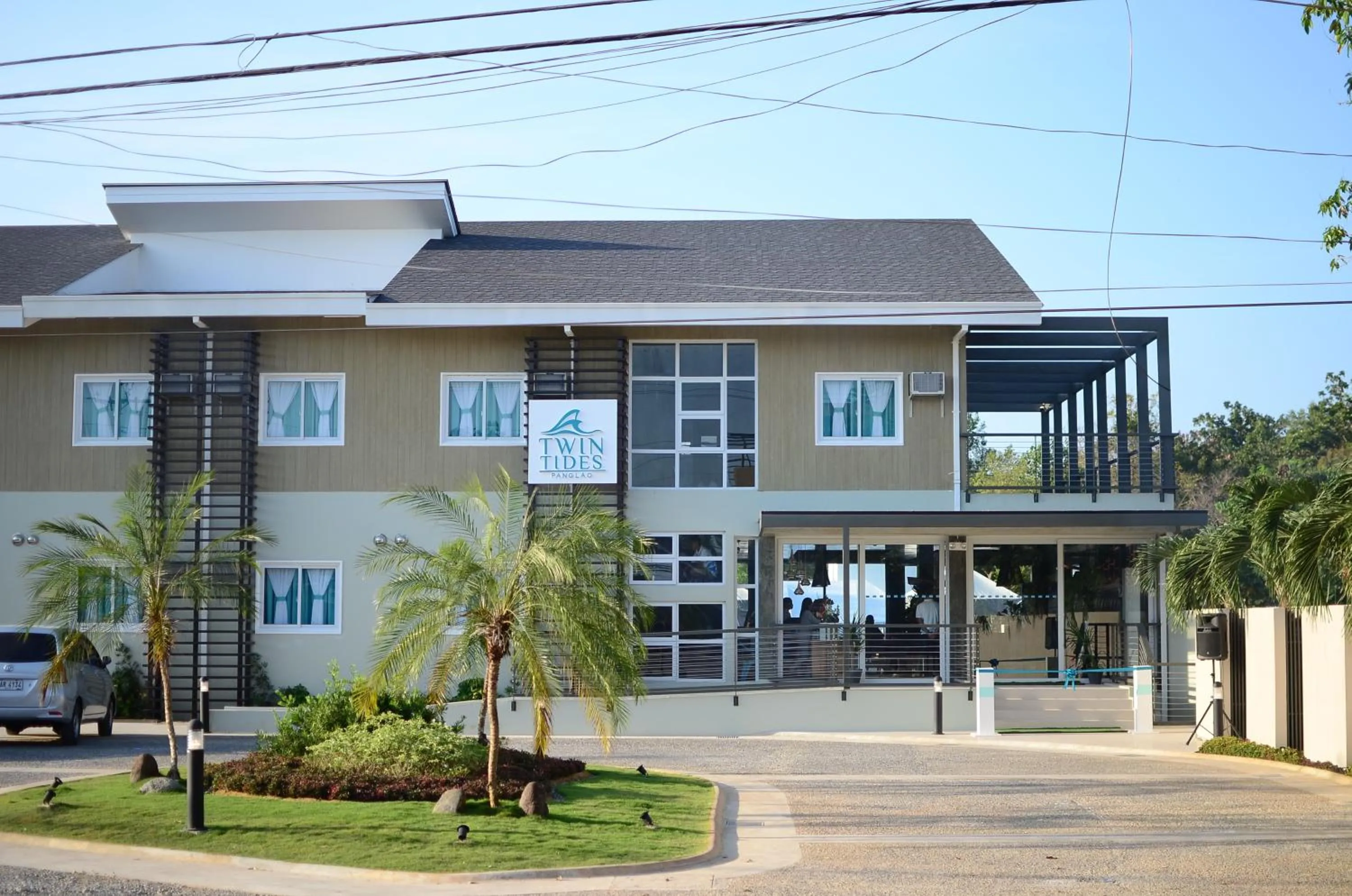 Property Building in Twin Tides Panglao